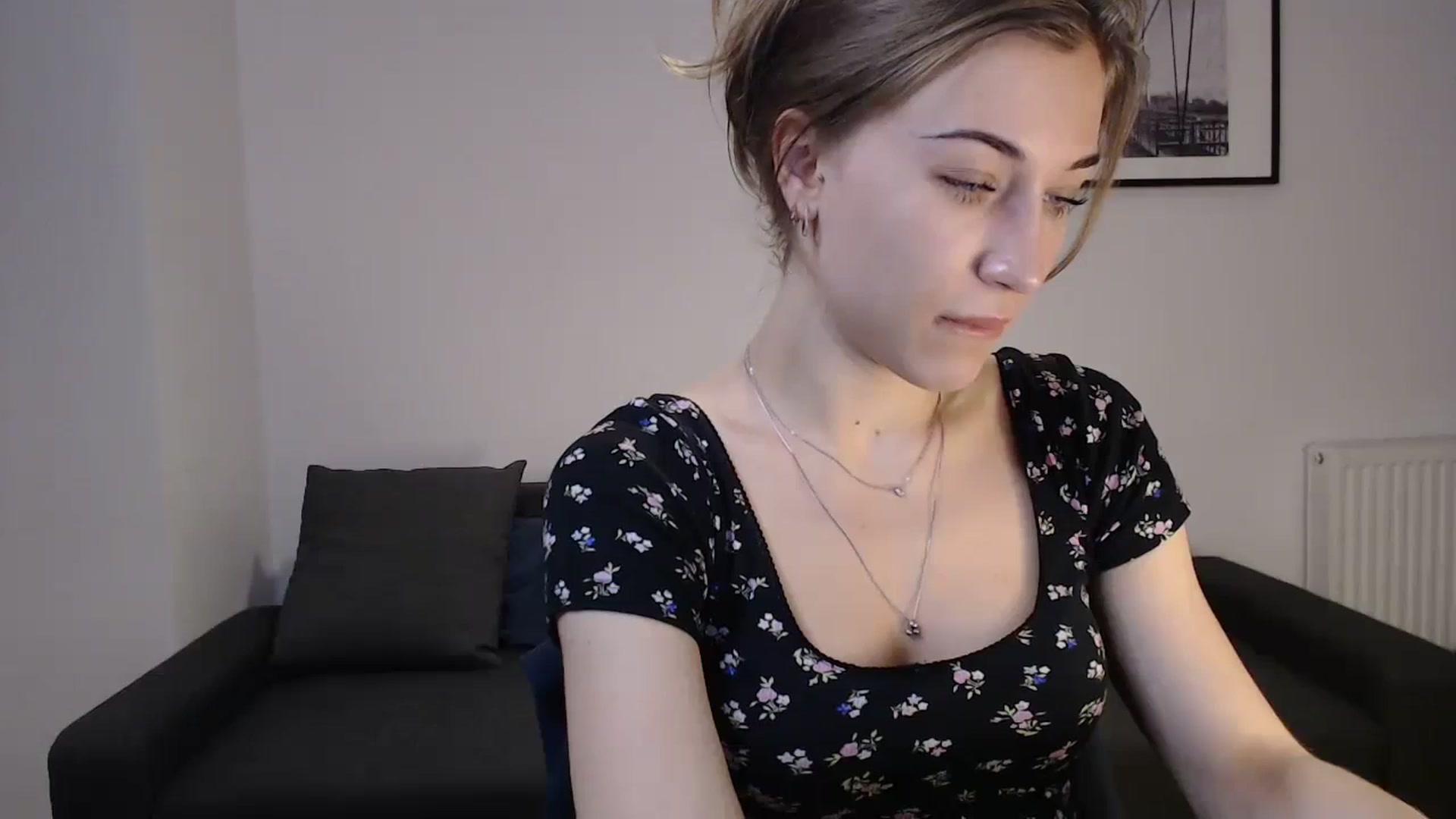 Gallery image thumbnail from GalaxyAnisia's myfreecams stream on, 10/22/2023, 10:39 image 3 of 20
