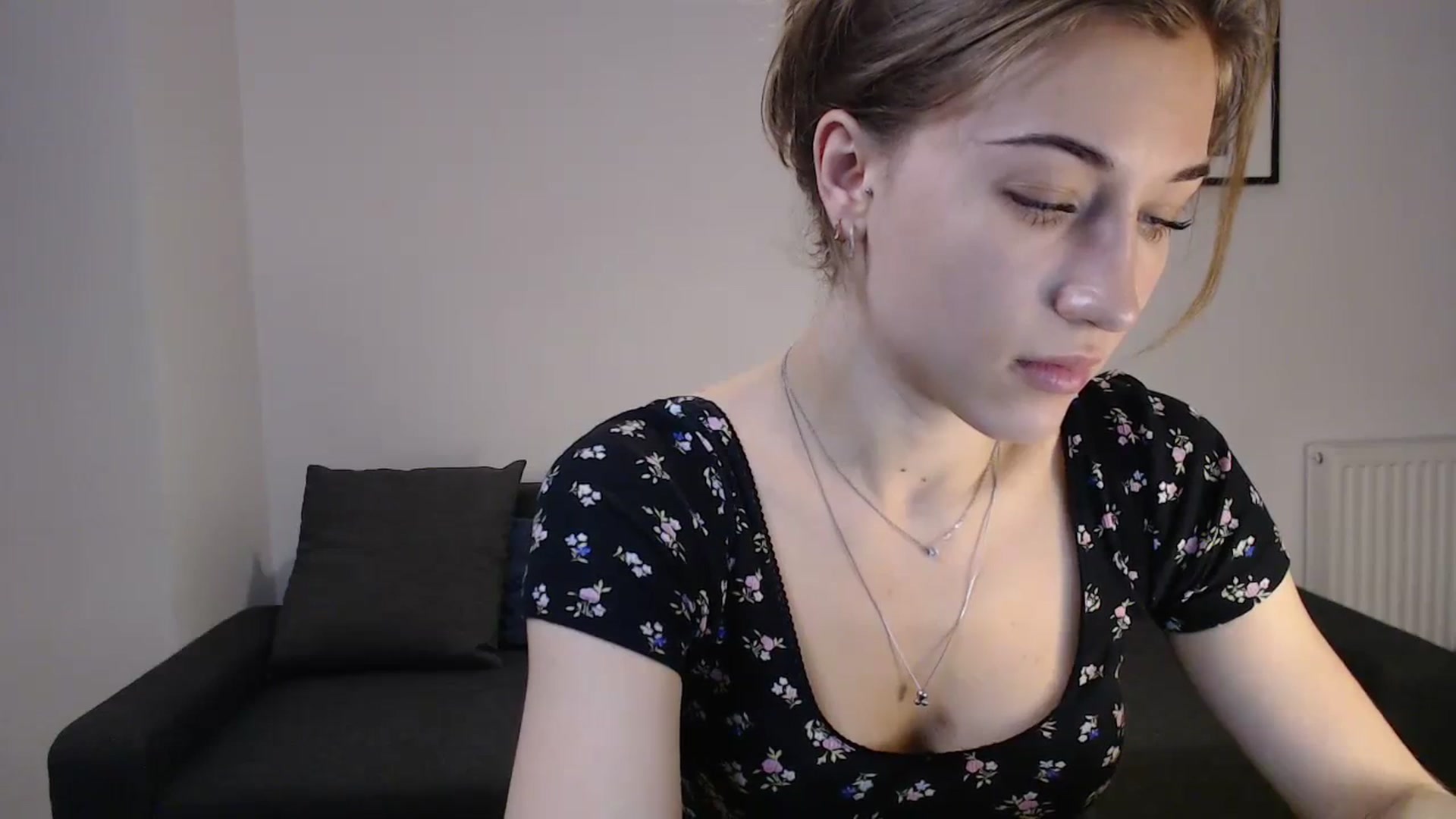 Gallery image thumbnail from GalaxyAnisia's myfreecams stream on, 10/22/2023, 10:39 image 7 of 20