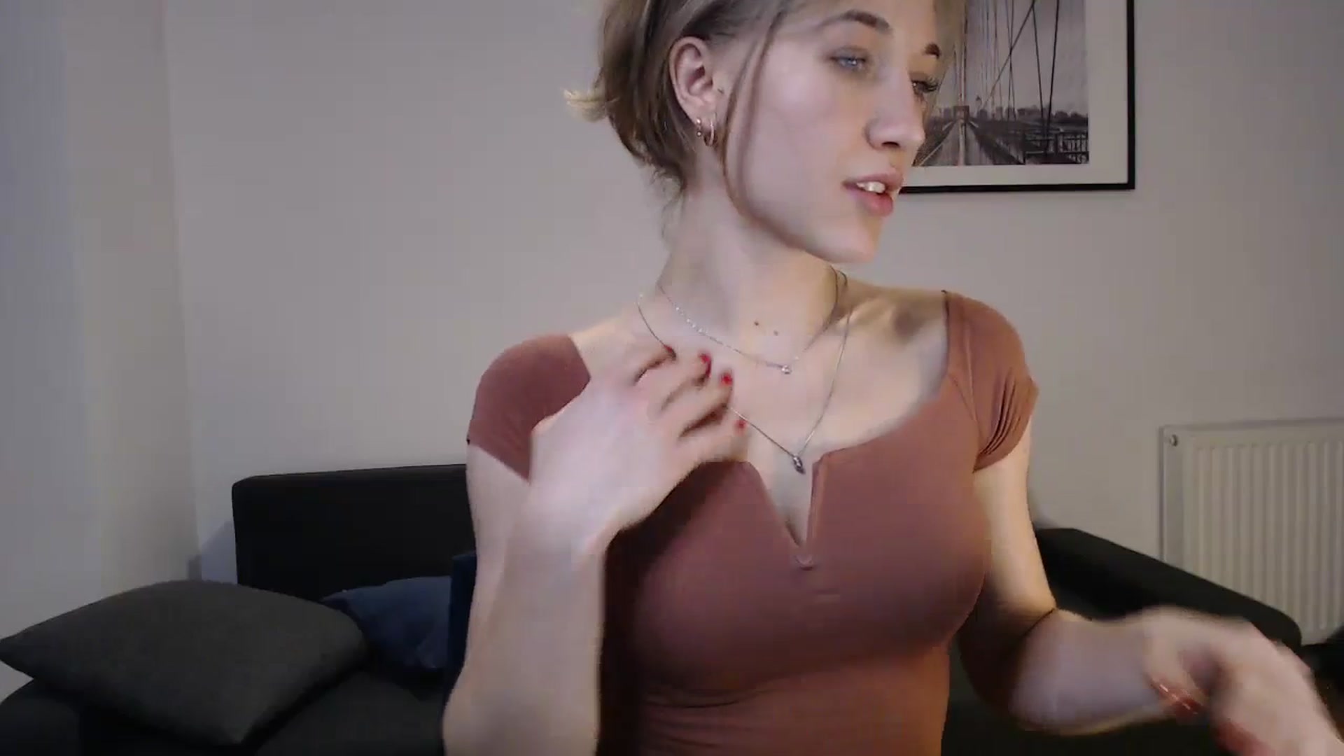 Gallery image thumbnail from GalaxyAnisia's myfreecams stream on, 10/23/2023, 15:49 image 7 of 20