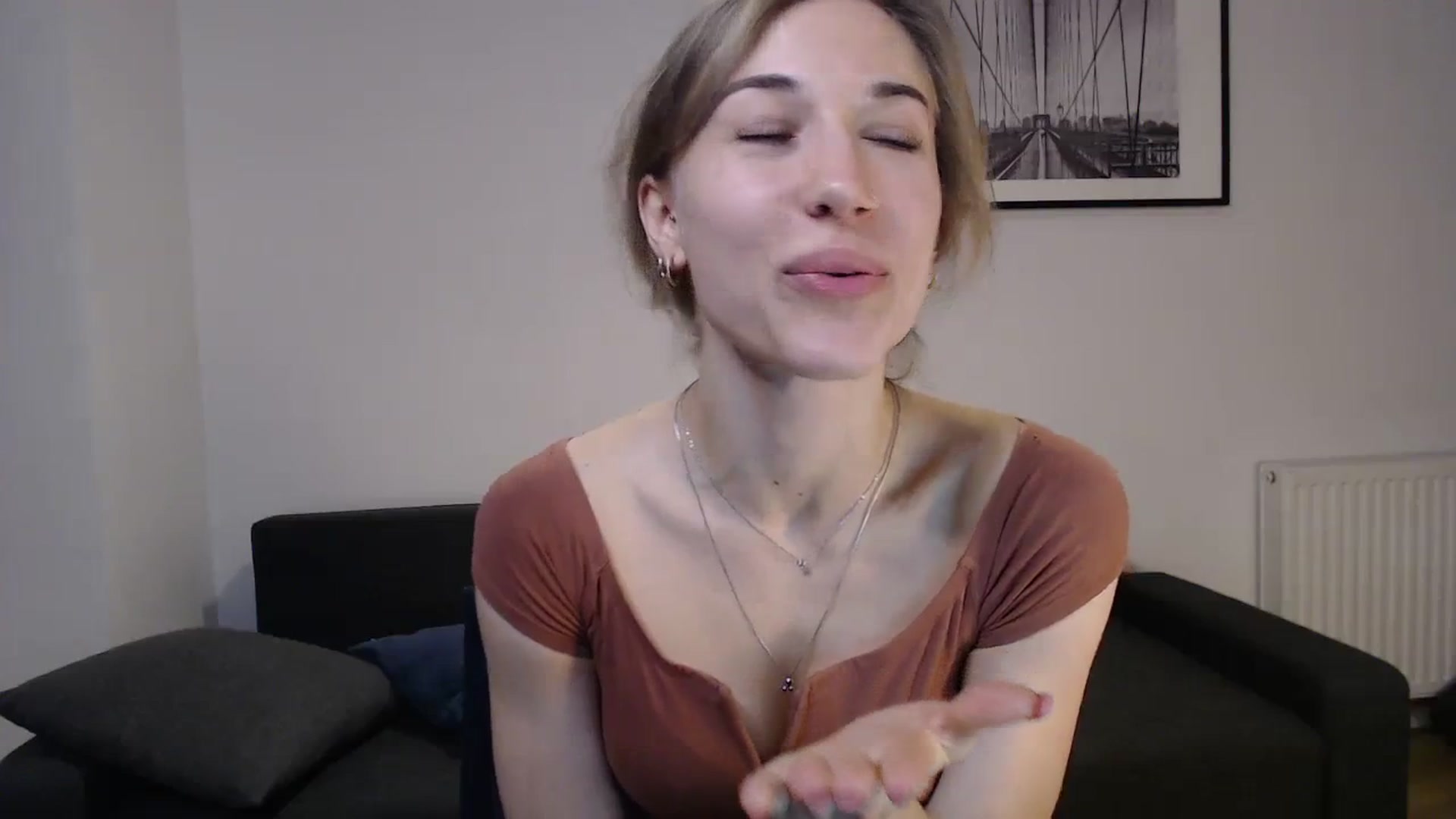 Gallery image thumbnail from GalaxyAnisia's myfreecams stream on, 10/23/2023, 15:49 image 4 of 20