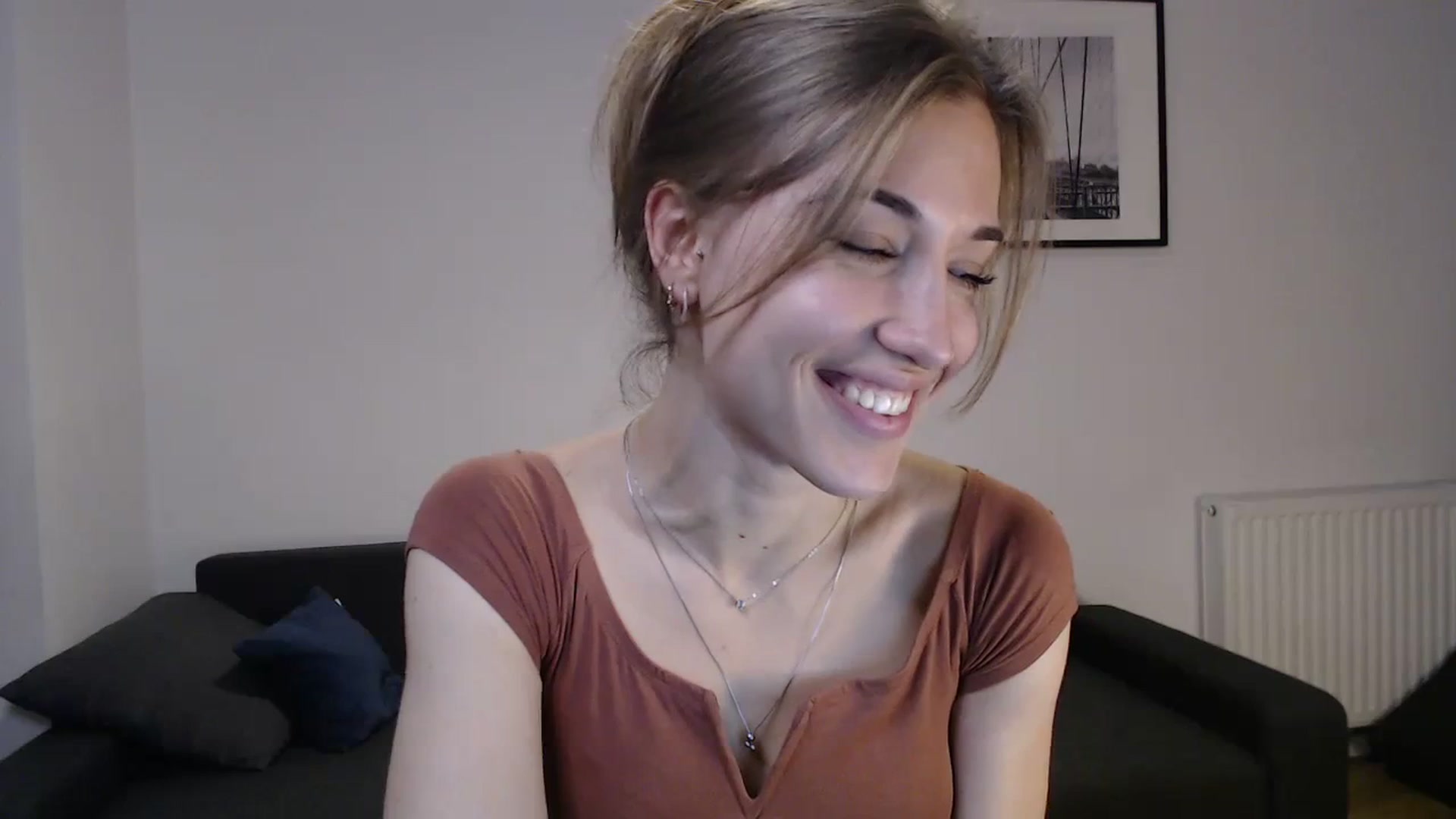 Gallery image thumbnail from GalaxyAnisia's myfreecams stream on, 10/23/2023, 20:45 image 3 of 20