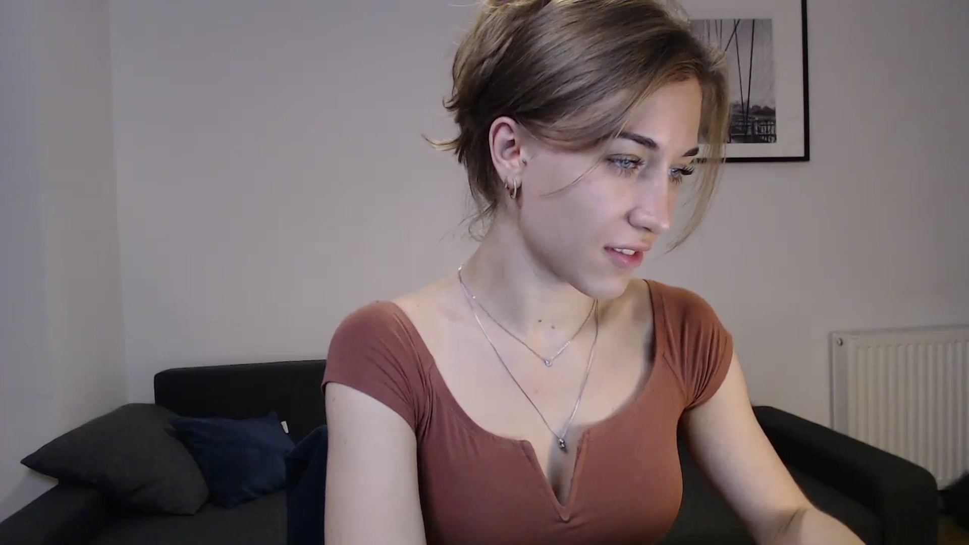 Gallery image thumbnail from GalaxyAnisia's myfreecams stream on, 10/24/2023, 24:24 image 13 of 20