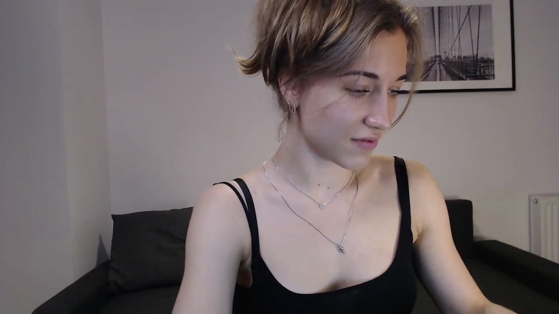 Gallery image thumbnail from GalaxyAnisia's myfreecams stream on, 10/24/2023, 21:33 image 4 of 20