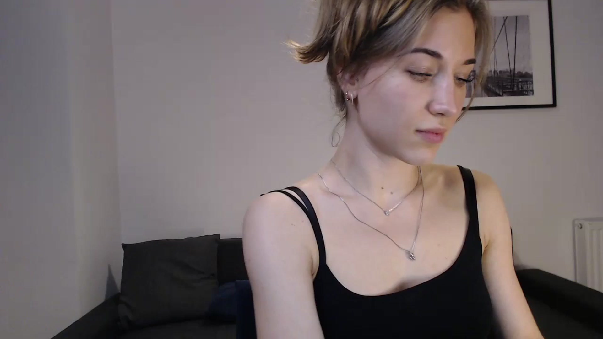 Gallery image thumbnail from GalaxyAnisia's myfreecams stream on, 10/24/2023, 21:33 image 1 of 20