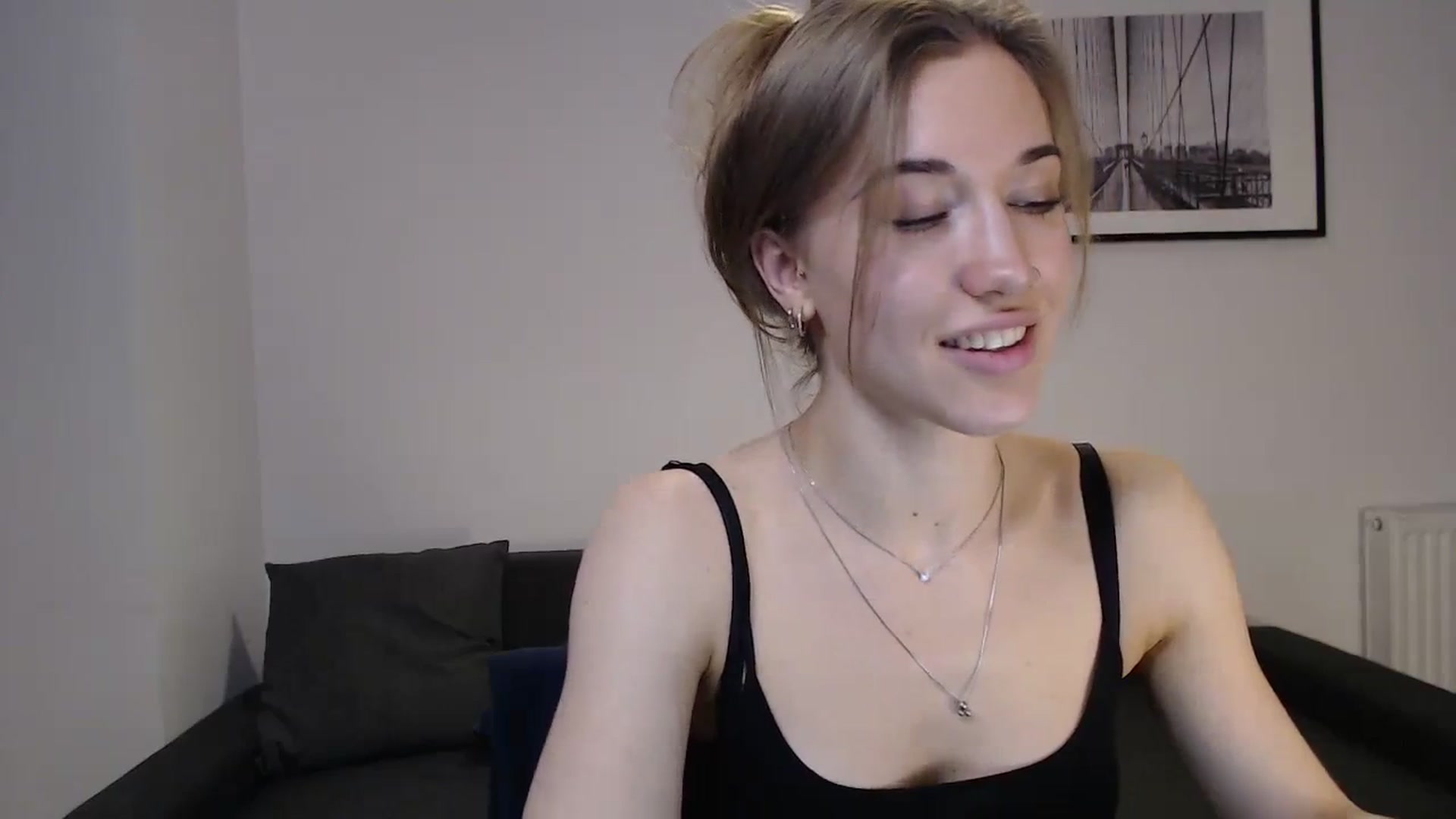 Gallery image thumbnail from GalaxyAnisia's myfreecams stream on, 10/24/2023, 22:04 image 16 of 20