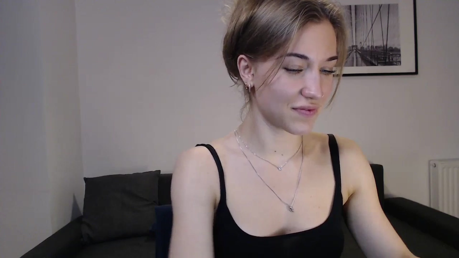 Gallery image thumbnail from GalaxyAnisia's myfreecams stream on, 10/24/2023, 22:04 image 10 of 20