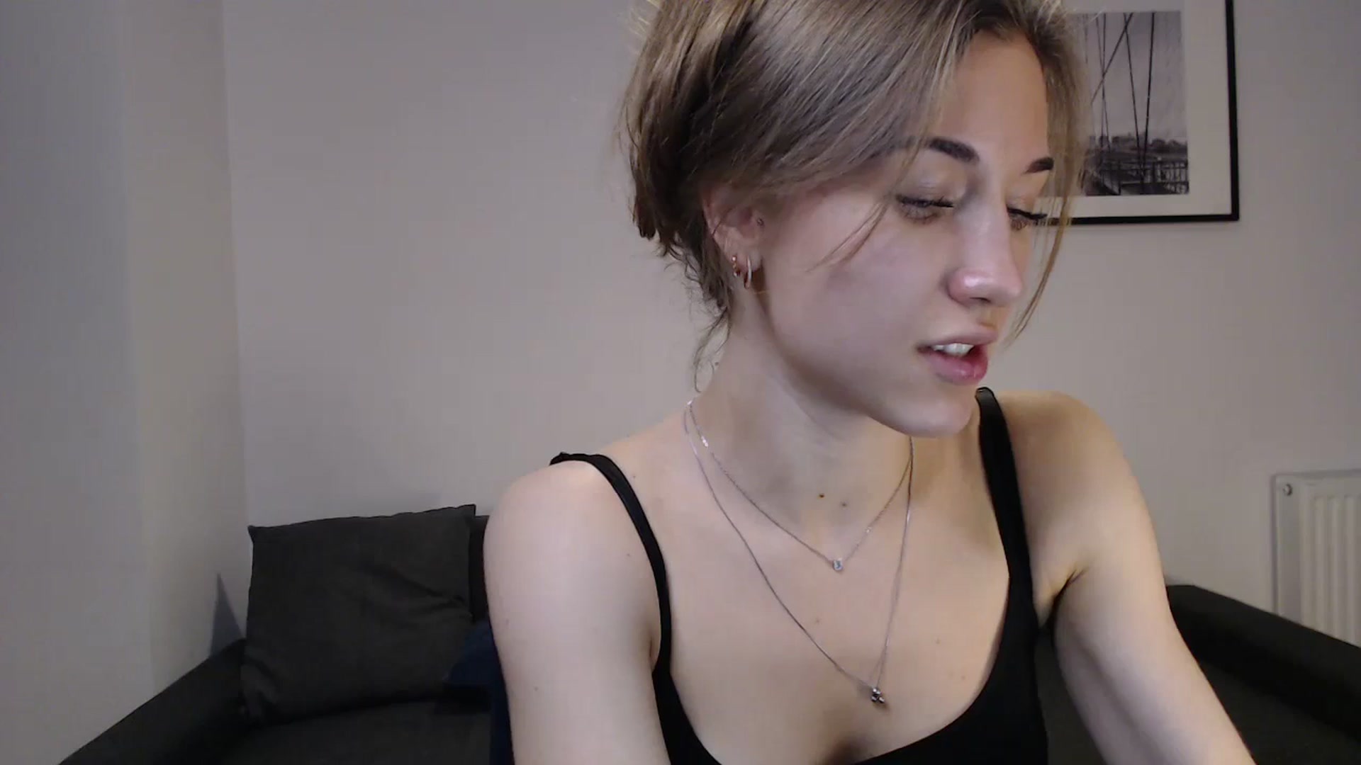 Gallery image thumbnail from GalaxyAnisia's myfreecams stream on, 10/24/2023, 22:04 image 7 of 20