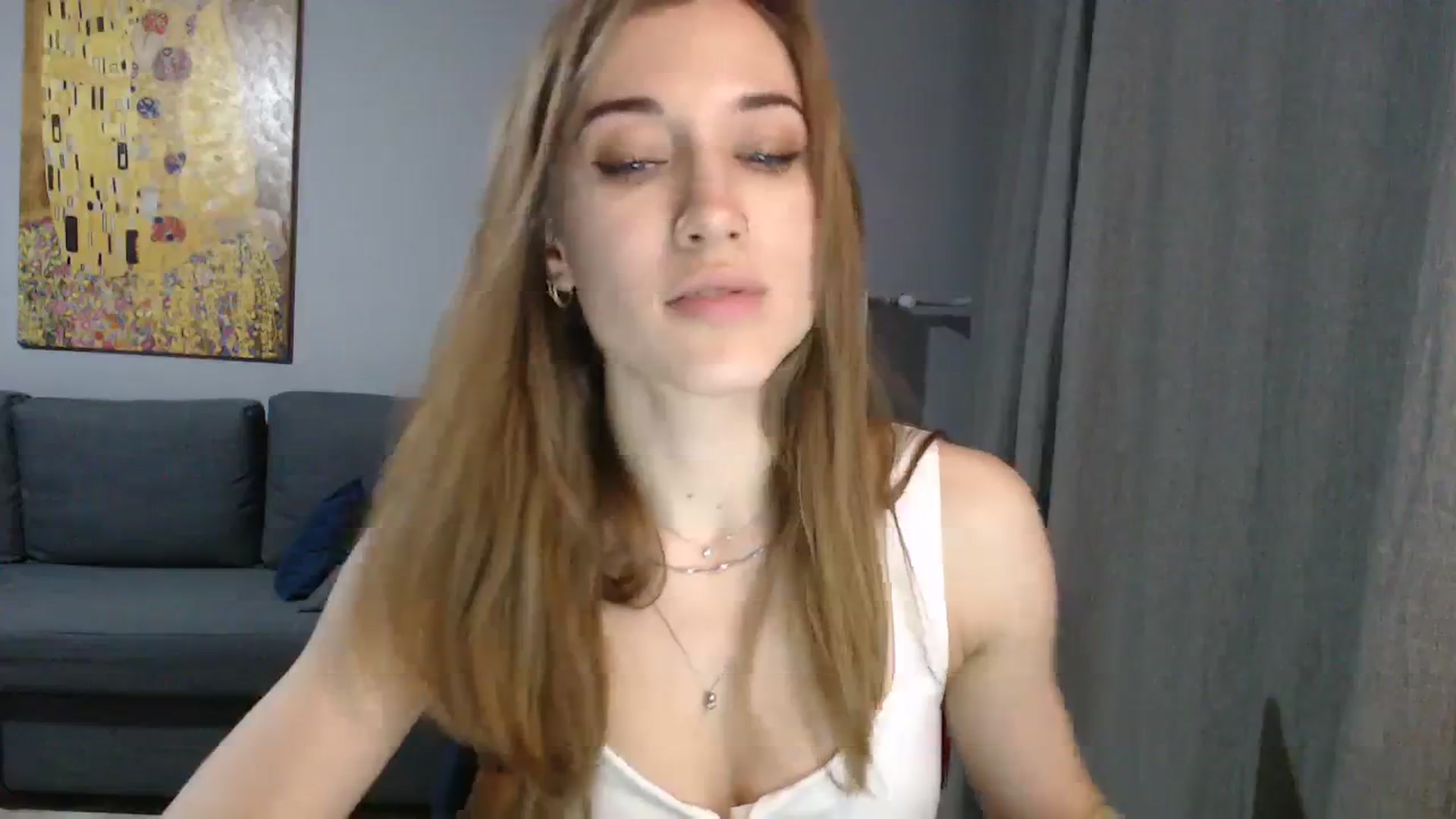 Gallery image thumbnail from GalaxyAnisia's myfreecams stream on, 11/17/2023, 23:18 image 4 of 20