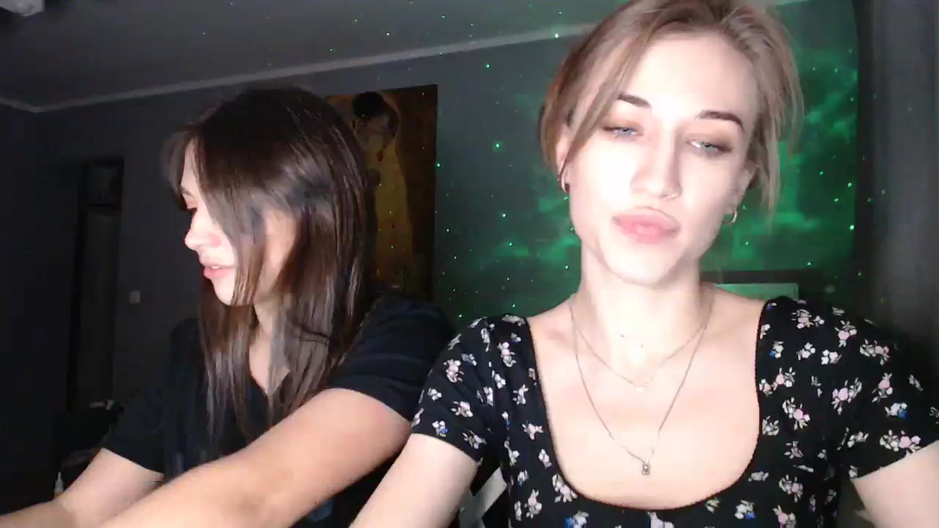 Gallery image thumbnail from GalaxyAnisia's myfreecams stream on, 11/24/2023, 20:15 image 6 of 20