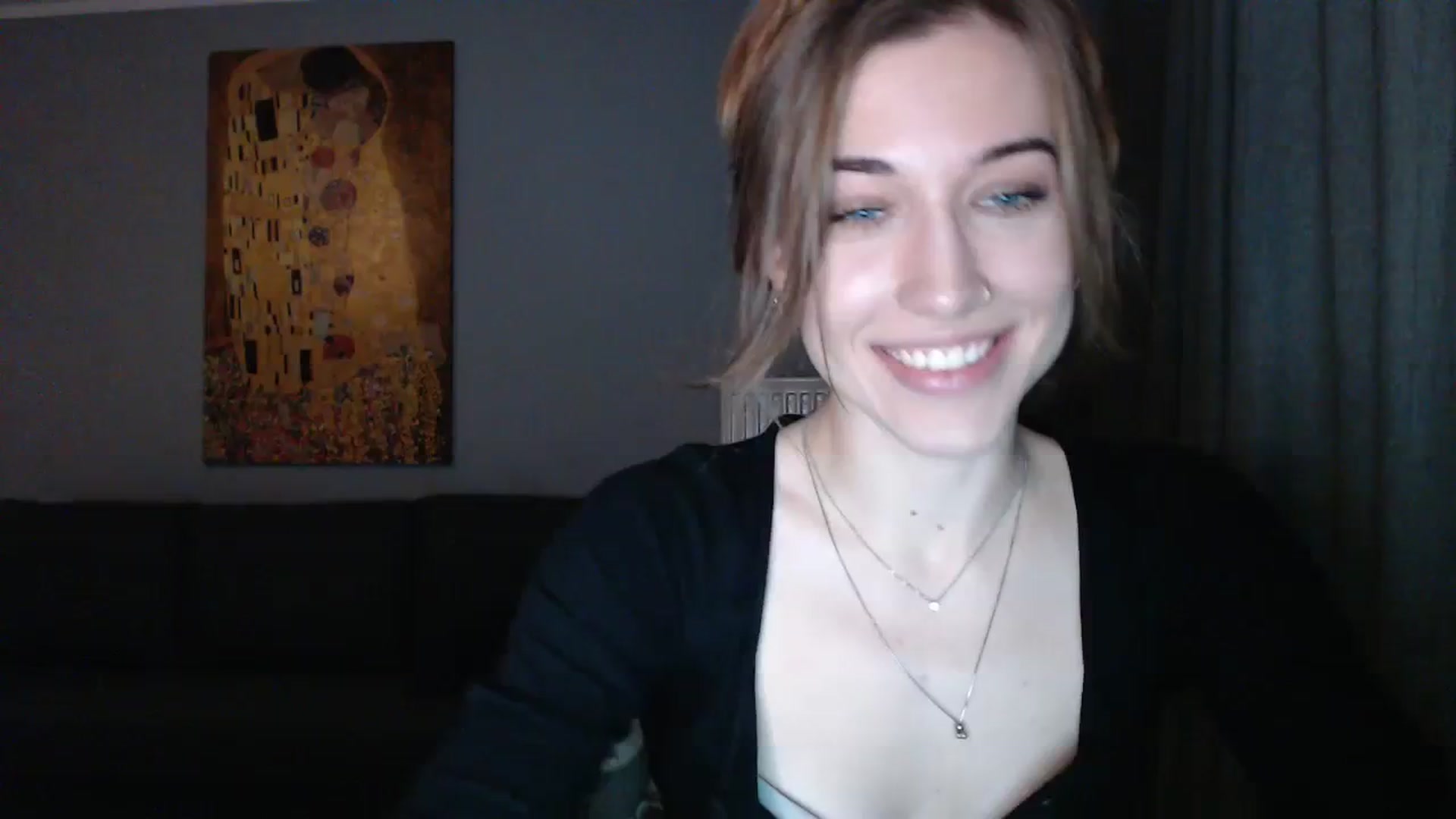 Gallery image thumbnail from GalaxyAnisia's myfreecams stream on, 12/04/2023, 03:42 image 17 of 20