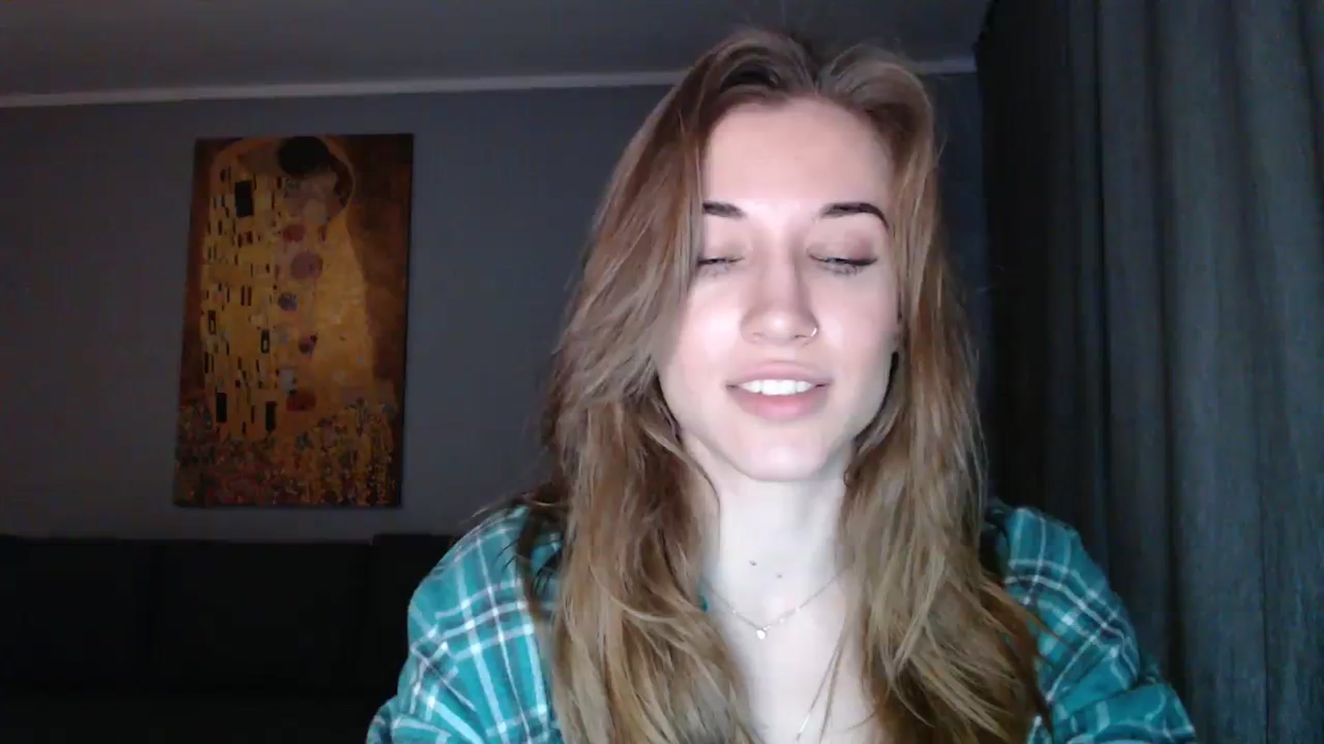 Gallery image thumbnail from GalaxyAnisia's myfreecams stream on, 12/08/2023, 09:11 image 1 of 20