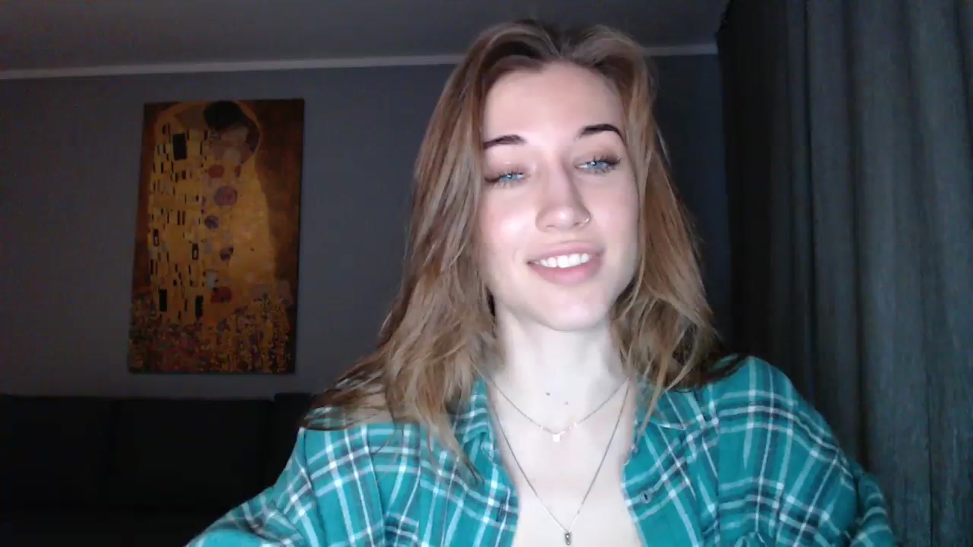 Gallery image thumbnail from GalaxyAnisia's myfreecams stream on, 12/08/2023, 09:11 image 2 of 20
