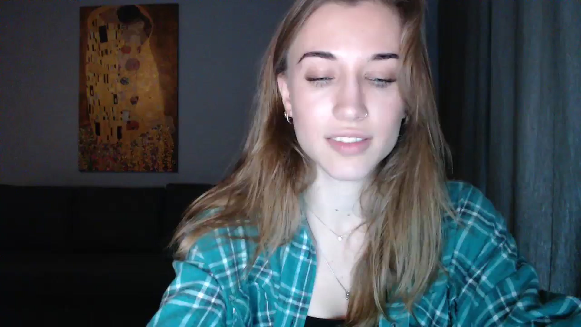 Gallery image thumbnail from GalaxyAnisia's myfreecams stream on, 12/08/2023, 09:33 image 16 of 20