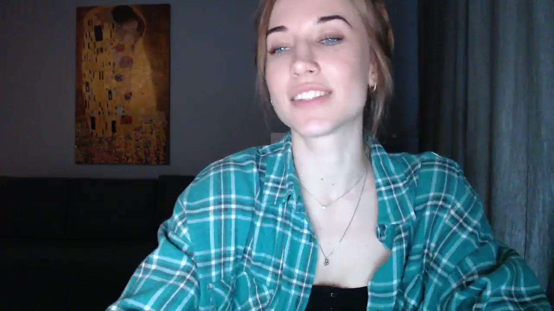 Gallery image thumbnail from GalaxyAnisia's myfreecams stream on, 12/08/2023, 10:08 image 6 of 20
