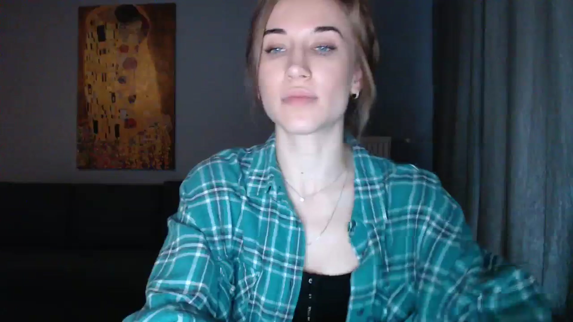 Gallery image thumbnail from GalaxyAnisia's myfreecams stream on, 12/08/2023, 10:08 image 8 of 20