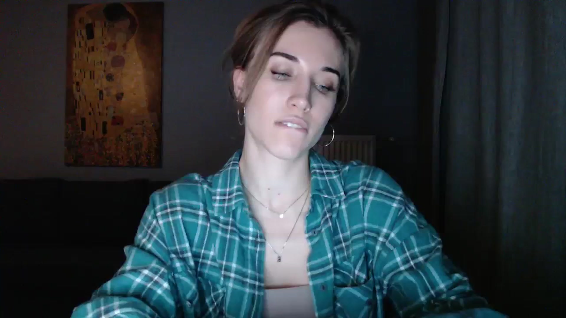 Gallery image thumbnail from GalaxyAnisia's myfreecams stream on, 12/20/2023, 24:36 image 6 of 20