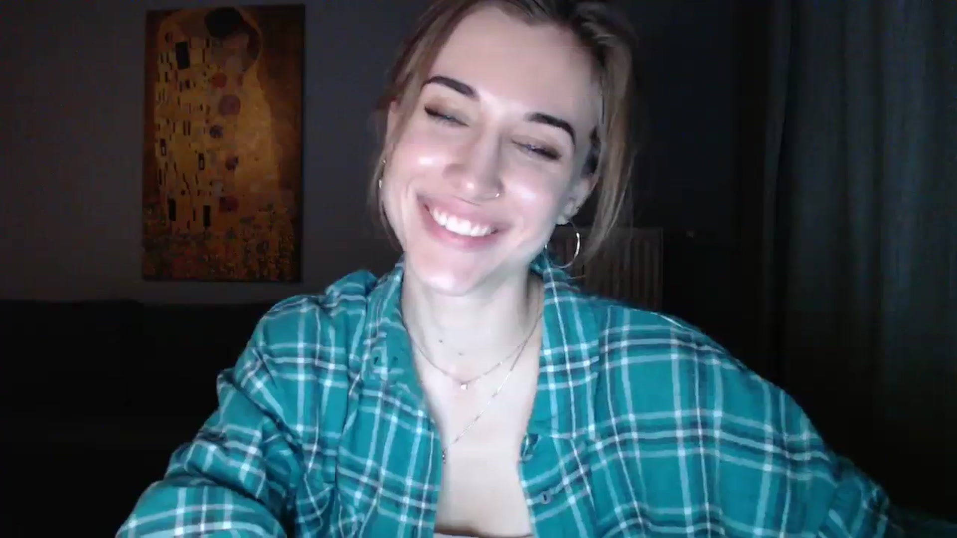 Gallery image thumbnail from GalaxyAnisia's myfreecams stream on, 12/20/2023, 24:36 image 11 of 20