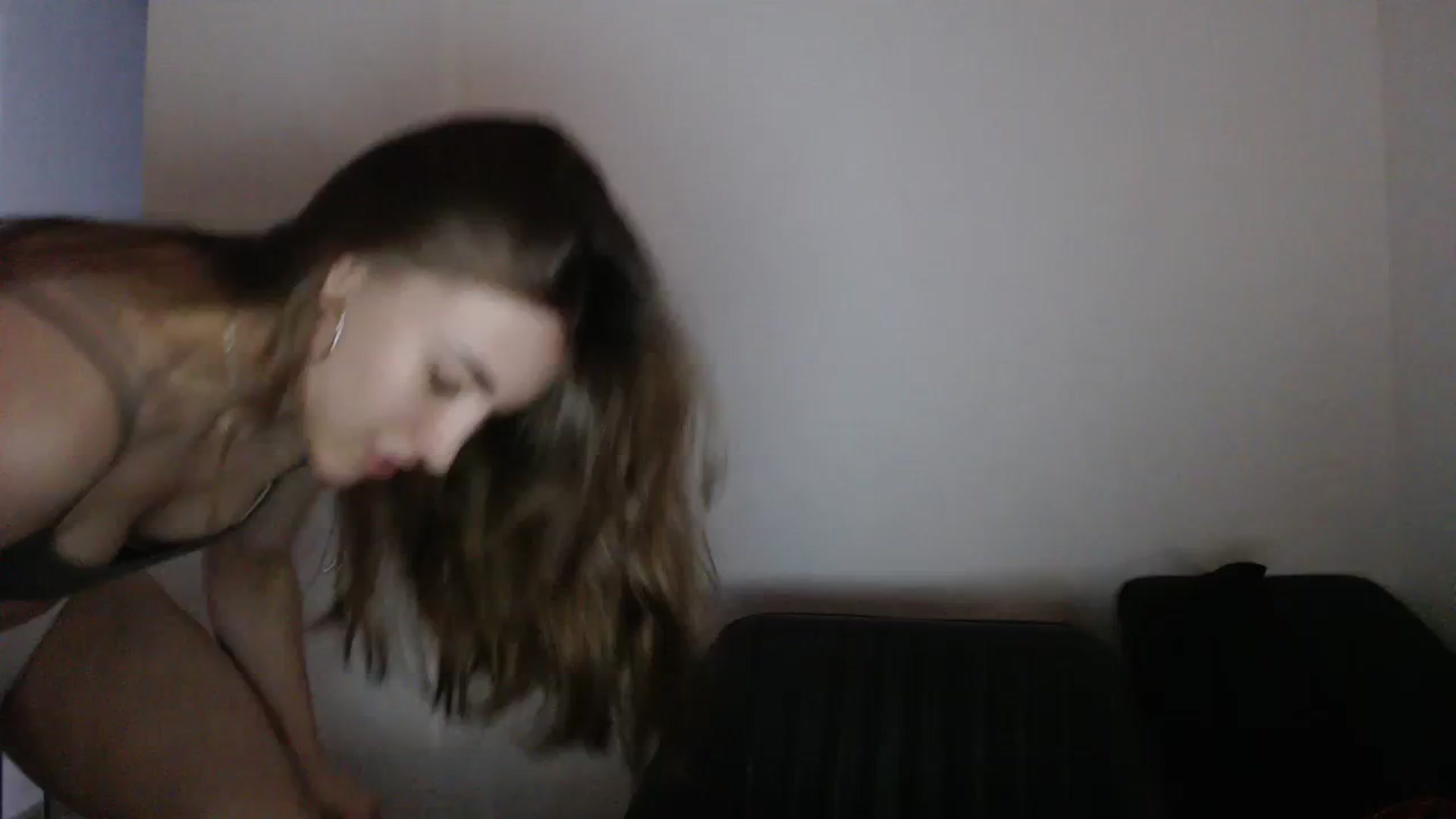 Gallery image thumbnail from GalaxyAnisia's myfreecams stream on, 12/21/2023, 14:59 image 17 of 20