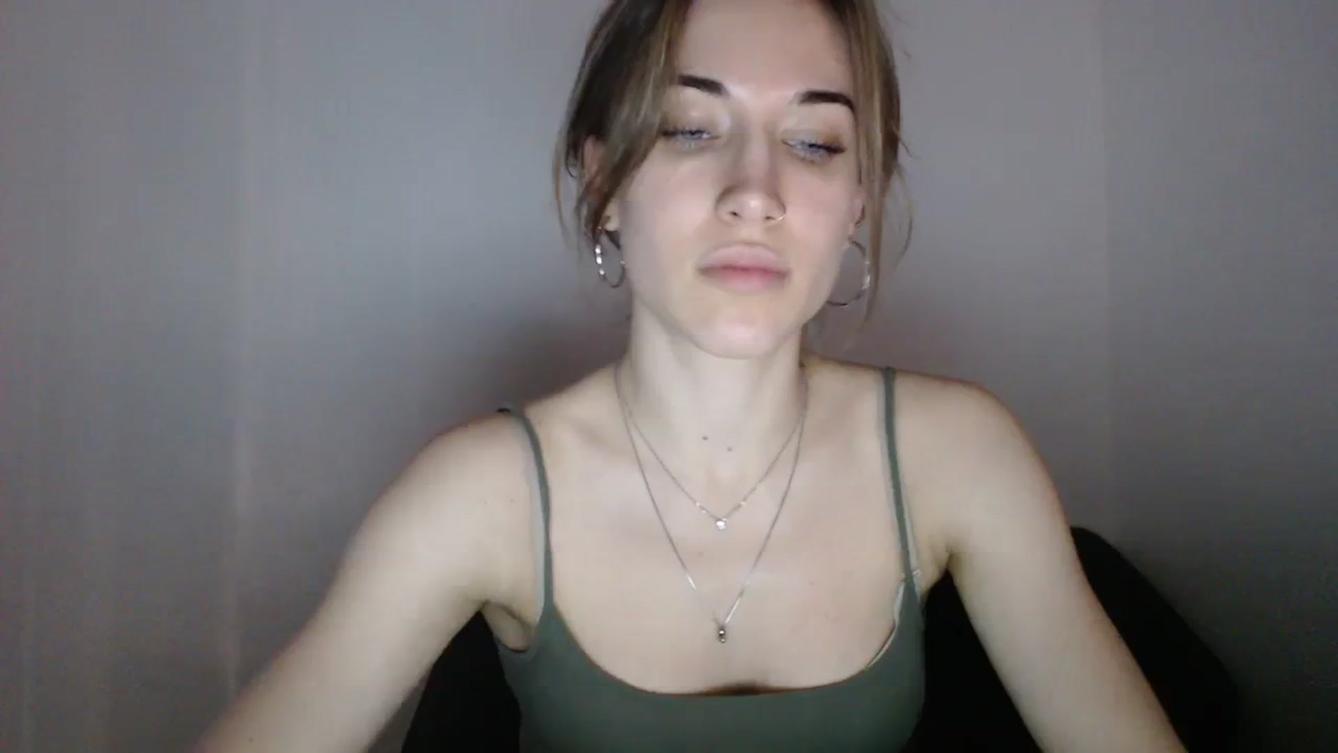 Gallery image thumbnail from GalaxyAnisia's myfreecams stream on, 12/21/2023, 14:59 image 2 of 20