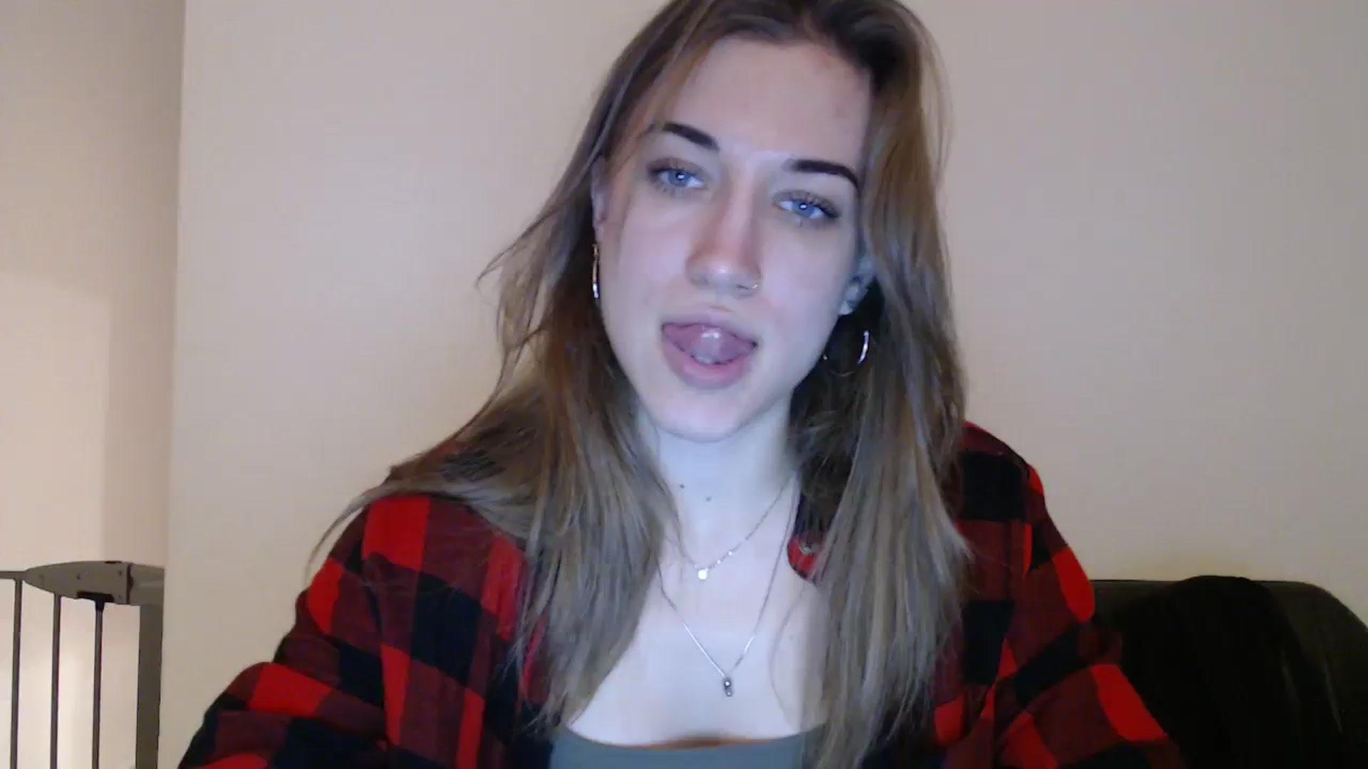 Gallery image thumbnail from GalaxyAnisia's myfreecams stream on, 12/28/2023, 18:42 image 3 of 20
