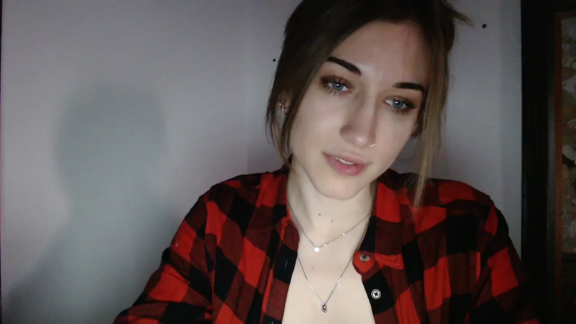 Gallery image thumbnail from GalaxyAnisia's myfreecams stream on, 01/08/2024, 17:18 image 11 of 20