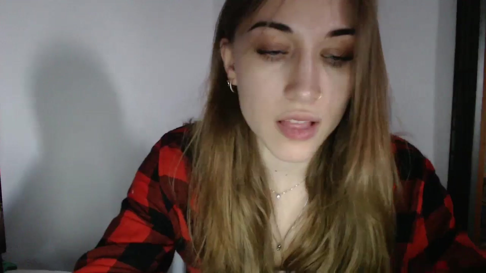 Gallery image thumbnail from GalaxyAnisia's myfreecams stream on, 01/08/2024, 17:18 image 4 of 20