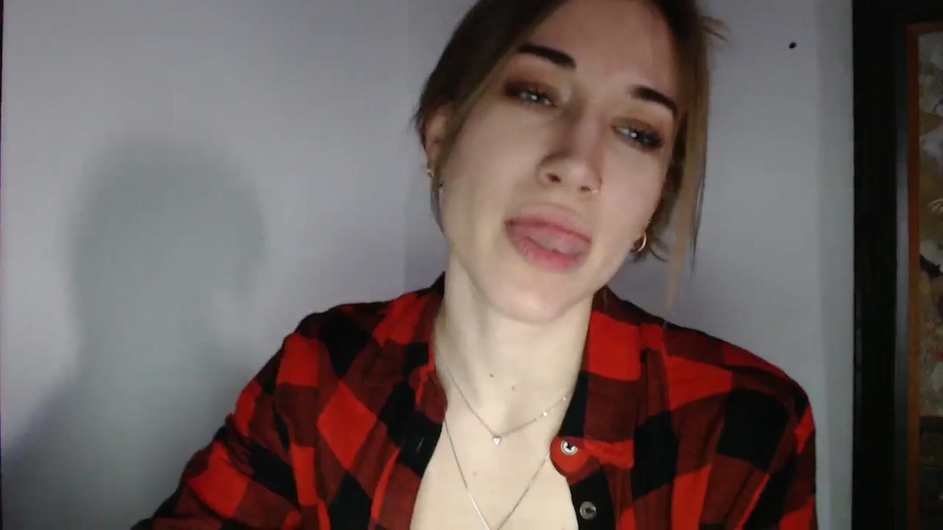Gallery image thumbnail from GalaxyAnisia's myfreecams stream on, 01/08/2024, 17:18 image 7 of 20