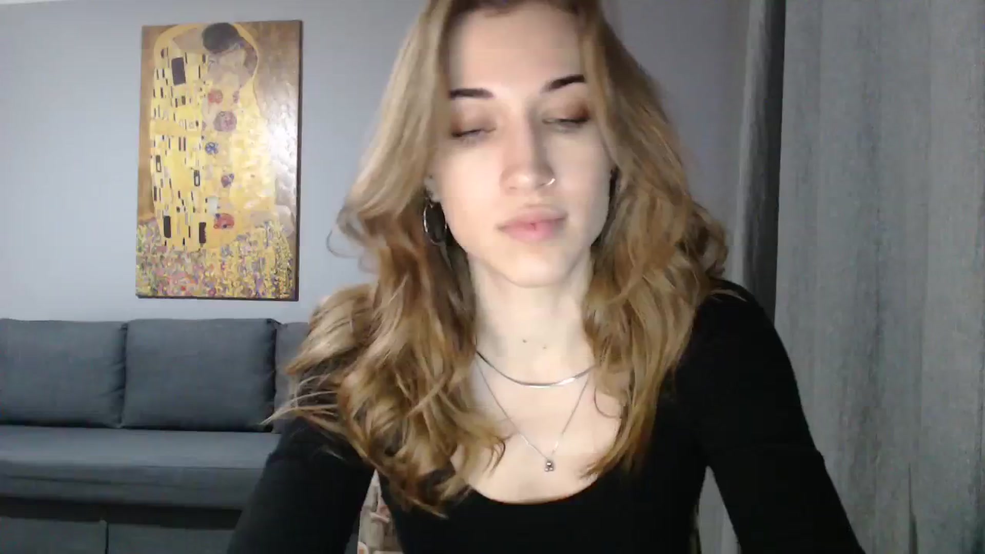 Gallery image thumbnail from GalaxyAnisia's myfreecams stream on, 01/22/2024, 23:21 image 5 of 20