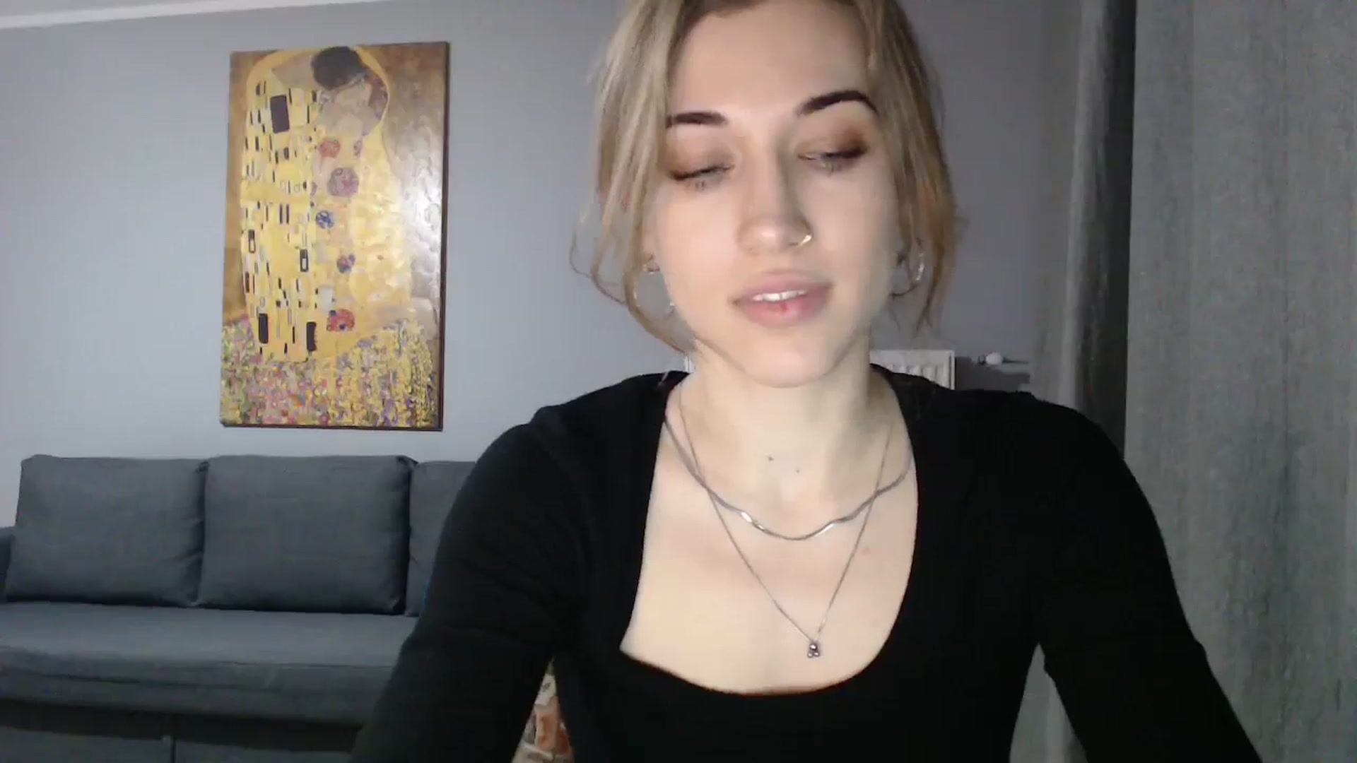 Gallery image thumbnail from GalaxyAnisia's myfreecams stream on, 01/22/2024, 23:21 image 2 of 20