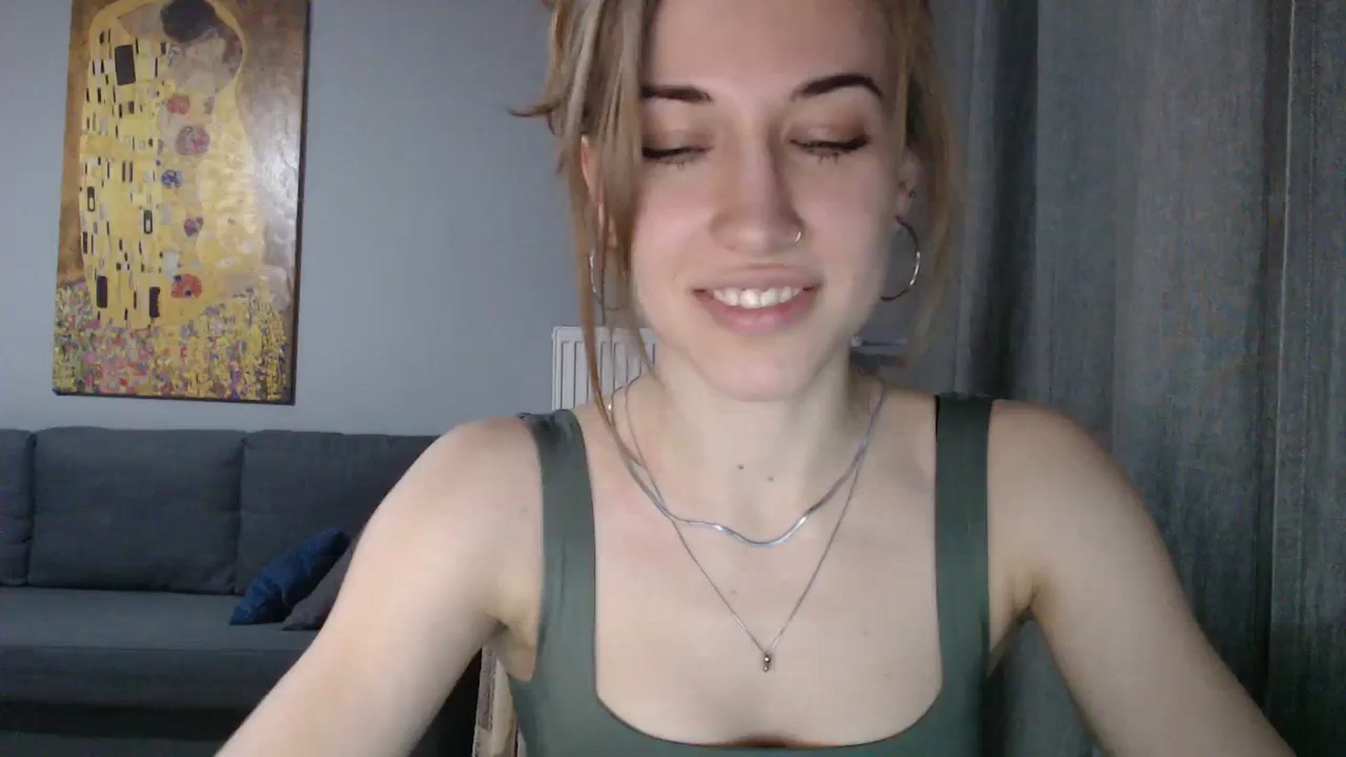 Gallery image thumbnail from GalaxyAnisia's myfreecams stream on, 03/11/2024, 06:48 image 13 of 20