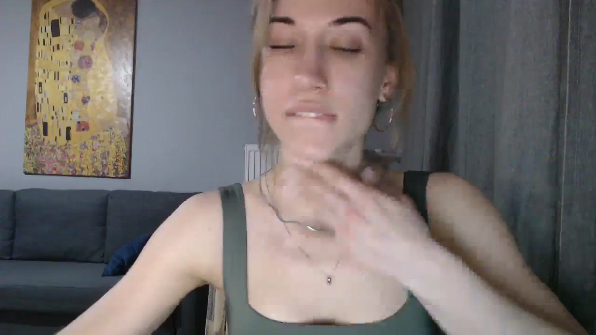 Gallery image thumbnail from GalaxyAnisia's myfreecams stream on, 03/11/2024, 08:06 image 6 of 20