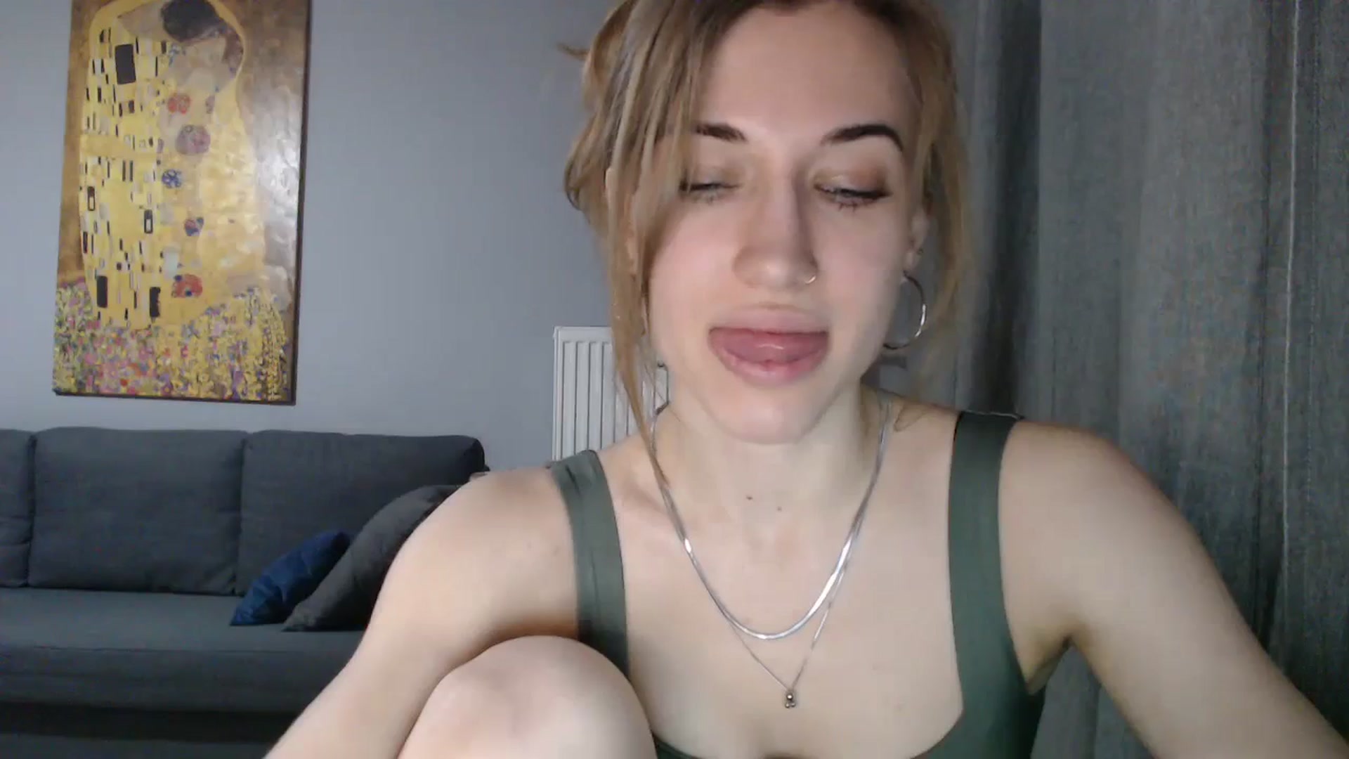 Gallery image thumbnail from GalaxyAnisia's myfreecams stream on, 03/11/2024, 08:06 image 18 of 20