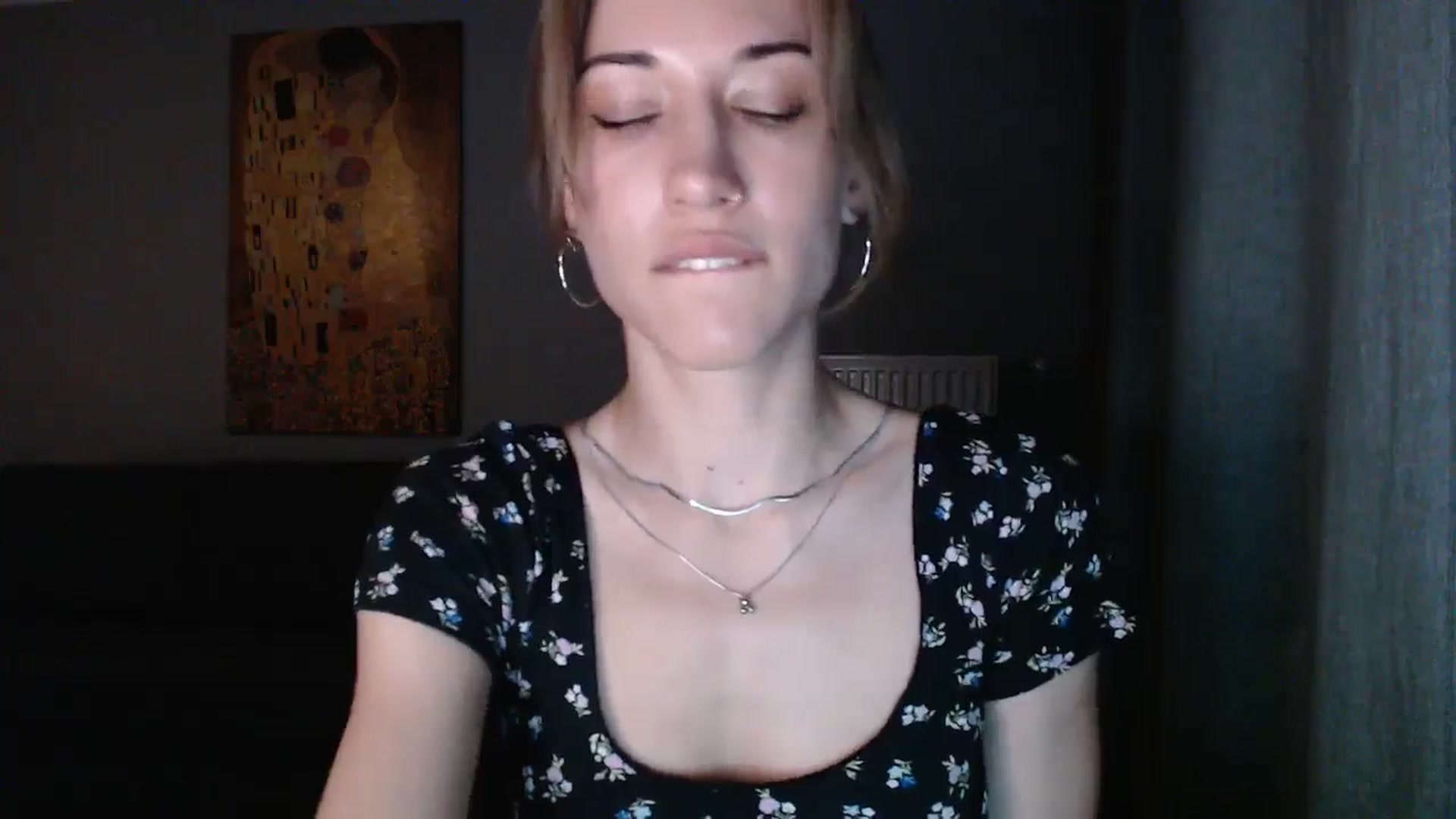 Gallery image thumbnail from GalaxyAnisia's myfreecams stream on, 05/08/2024, 02:40 image 5 of 20