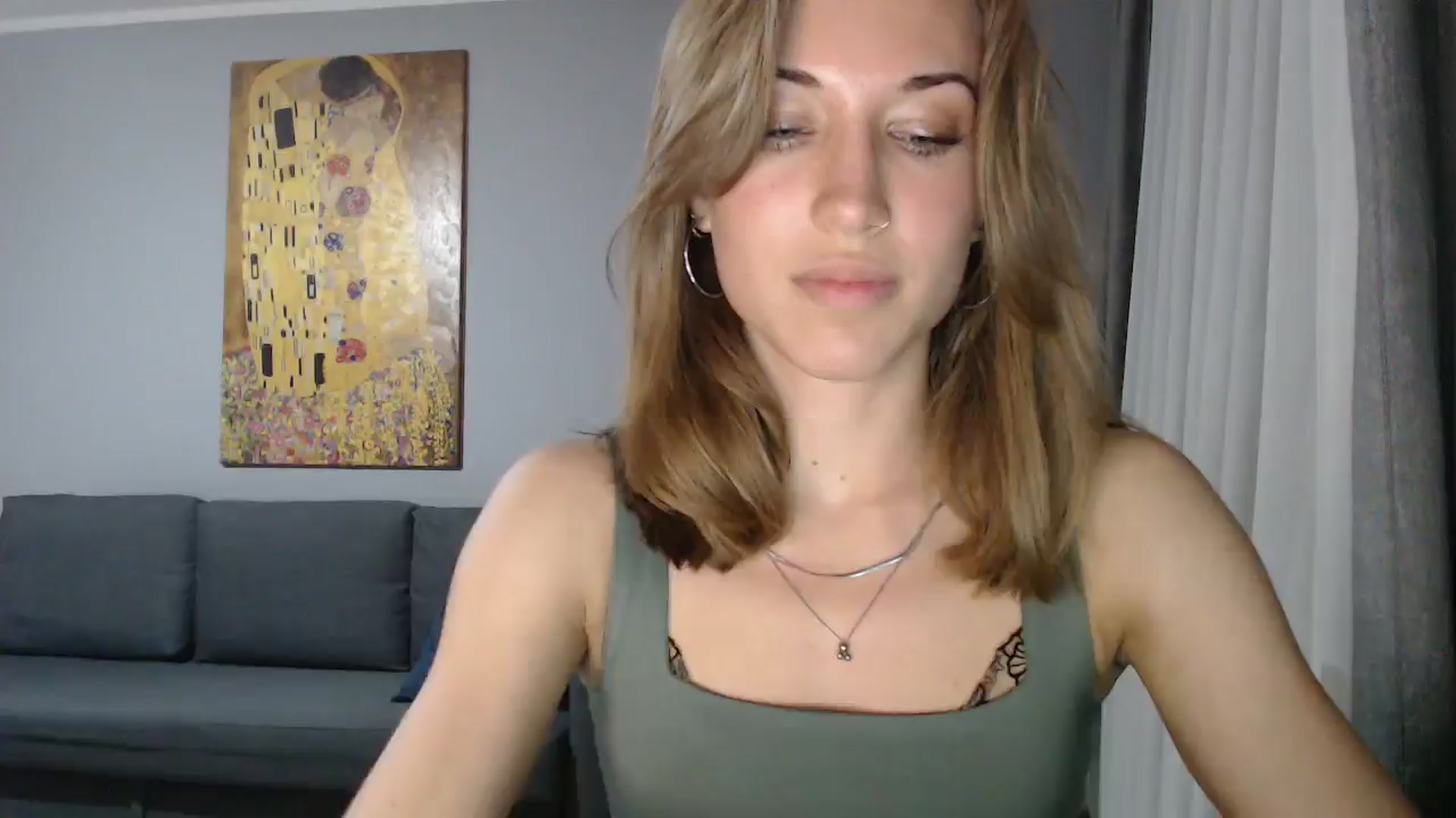 Gallery image thumbnail from GalaxyAnisia's myfreecams stream on, 05/13/2024, 23:37 image 4 of 20