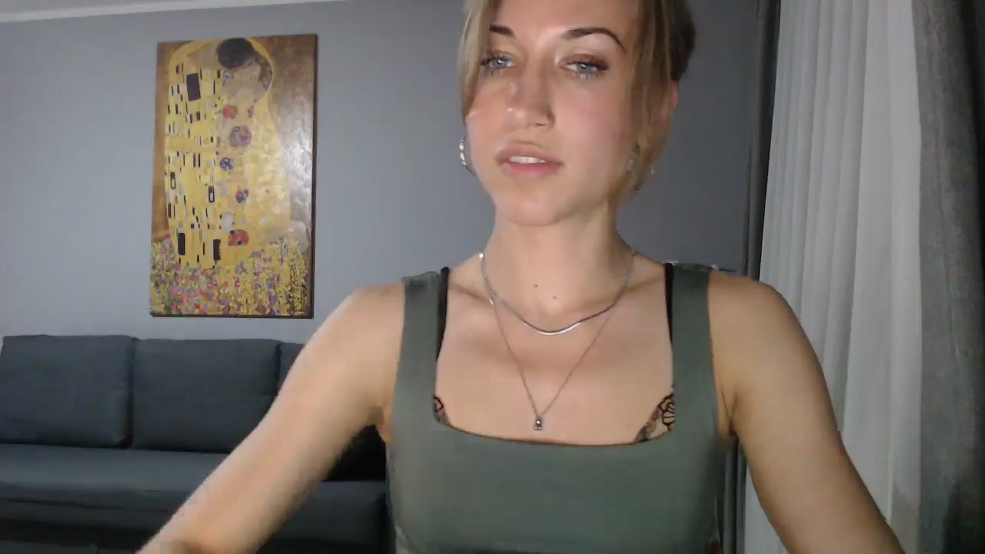 Gallery image thumbnail from GalaxyAnisia's myfreecams stream on, 05/13/2024, 23:37 image 15 of 20