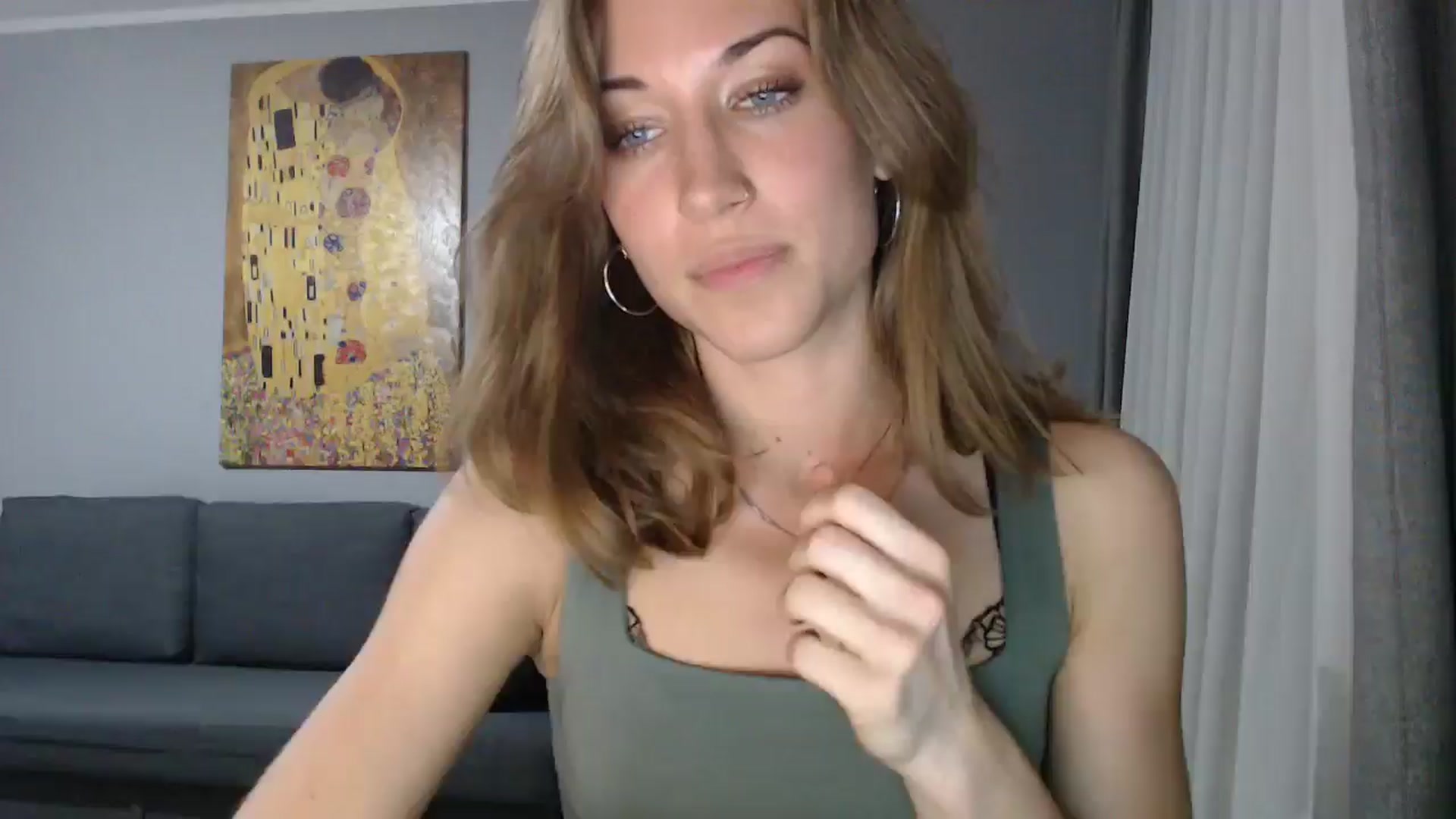 Gallery image thumbnail from GalaxyAnisia's myfreecams stream on, 05/13/2024, 23:37 image 8 of 20