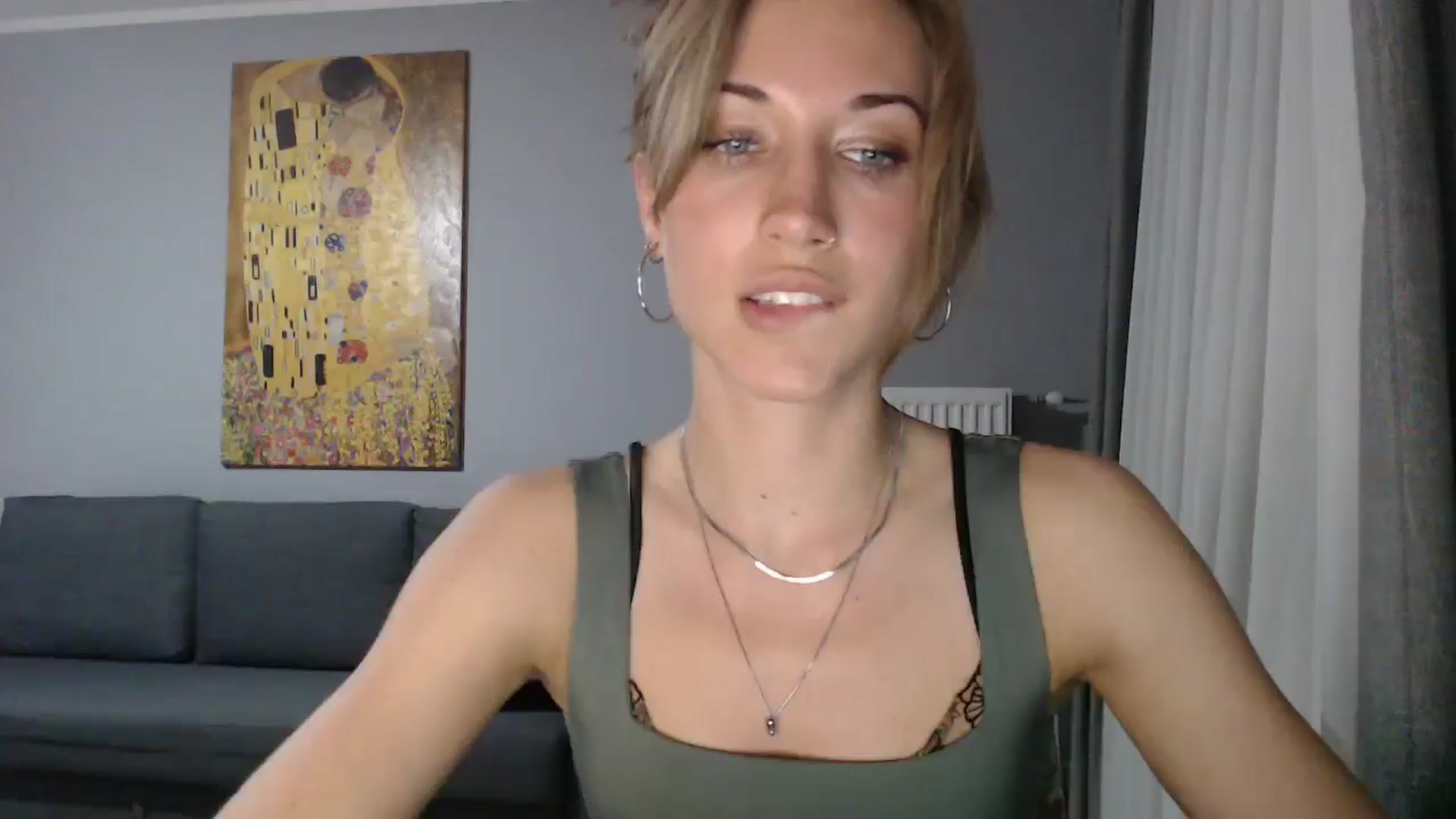 Gallery image thumbnail from GalaxyAnisia's myfreecams stream on, 05/13/2024, 23:37 image 13 of 20
