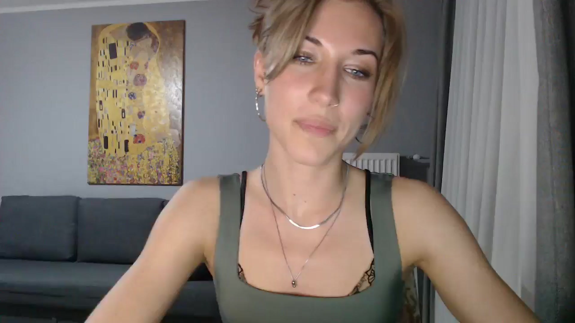 Gallery image thumbnail from GalaxyAnisia's myfreecams stream on, 05/13/2024, 23:37 image 12 of 20