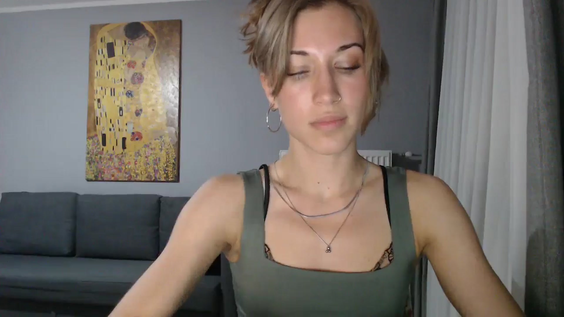 Gallery image thumbnail from GalaxyAnisia's myfreecams stream on, 05/13/2024, 23:37 image 11 of 20