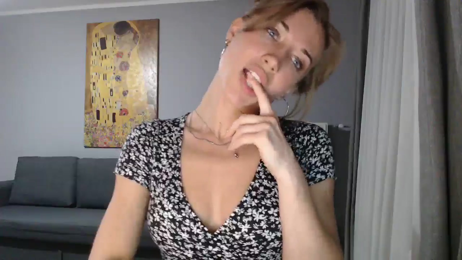 Gallery image thumbnail from GalaxyAnisia's myfreecams stream on, 05/14/2024, 24:00 image 2 of 20