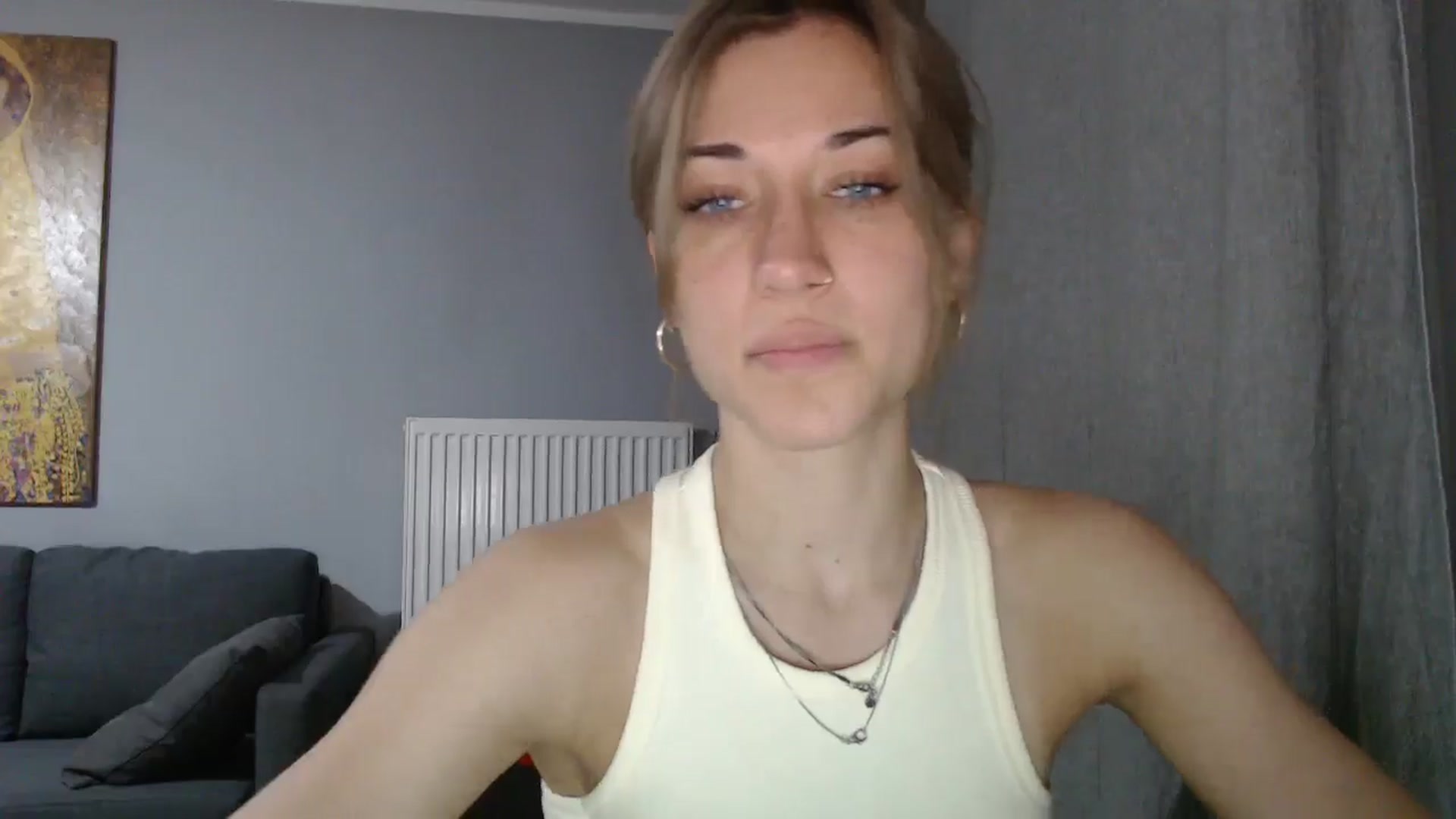 Gallery image thumbnail from GalaxyAnisia's myfreecams stream on, 05/17/2024, 15:46 image 13 of 20