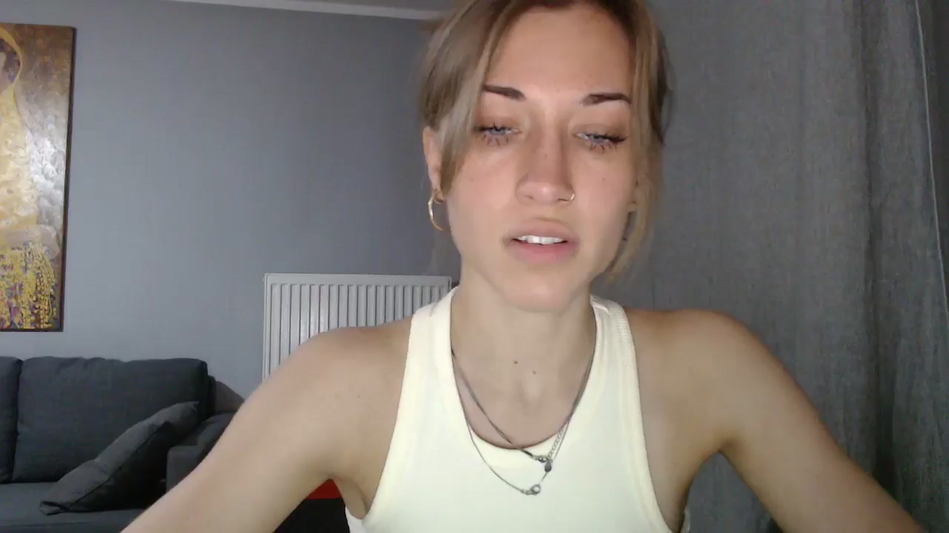 Gallery image thumbnail from GalaxyAnisia's myfreecams stream on, 05/17/2024, 15:46 image 11 of 20