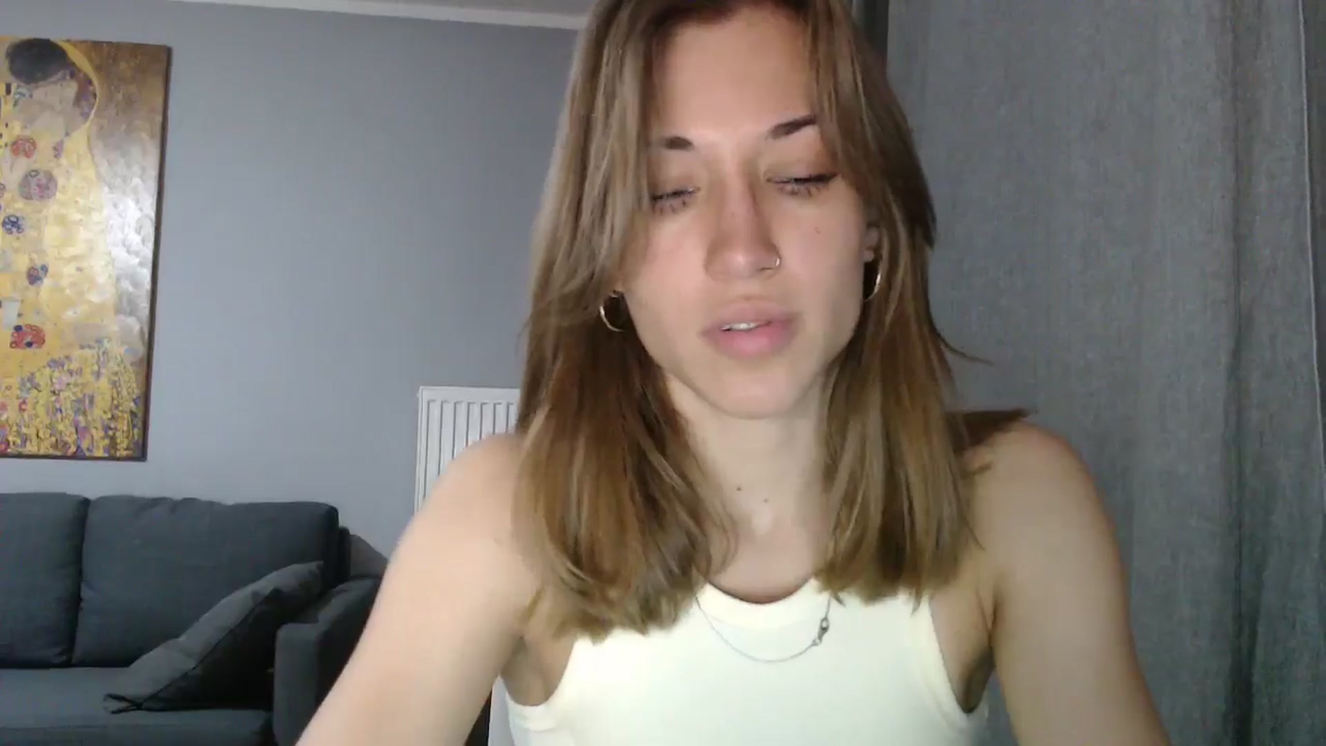 Gallery image thumbnail from GalaxyAnisia's myfreecams stream on, 05/17/2024, 16:18 image 17 of 20