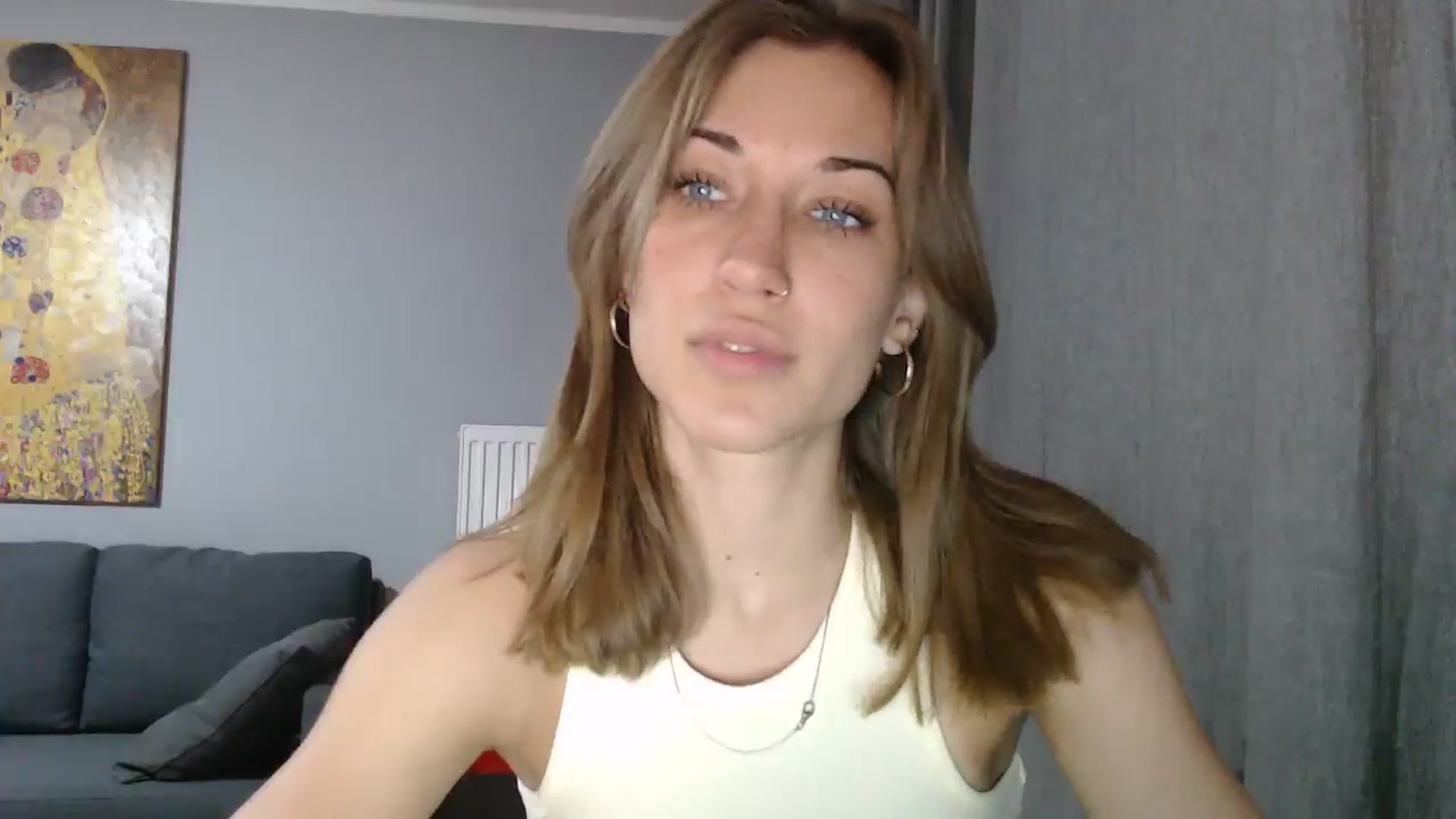 Gallery image thumbnail from GalaxyAnisia's myfreecams stream on, 05/17/2024, 16:18 image 14 of 20
