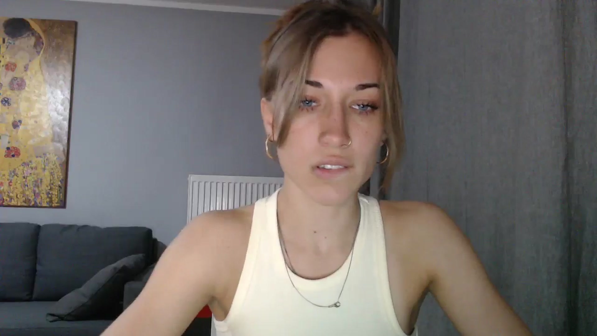 Gallery image thumbnail from GalaxyAnisia's myfreecams stream on, 05/17/2024, 16:18 image 7 of 20