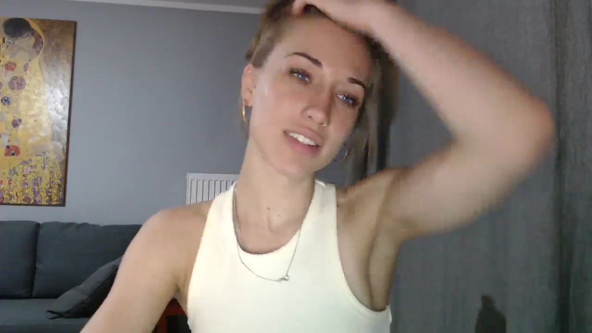 Gallery image thumbnail from GalaxyAnisia's myfreecams stream on, 05/17/2024, 16:18 image 9 of 20