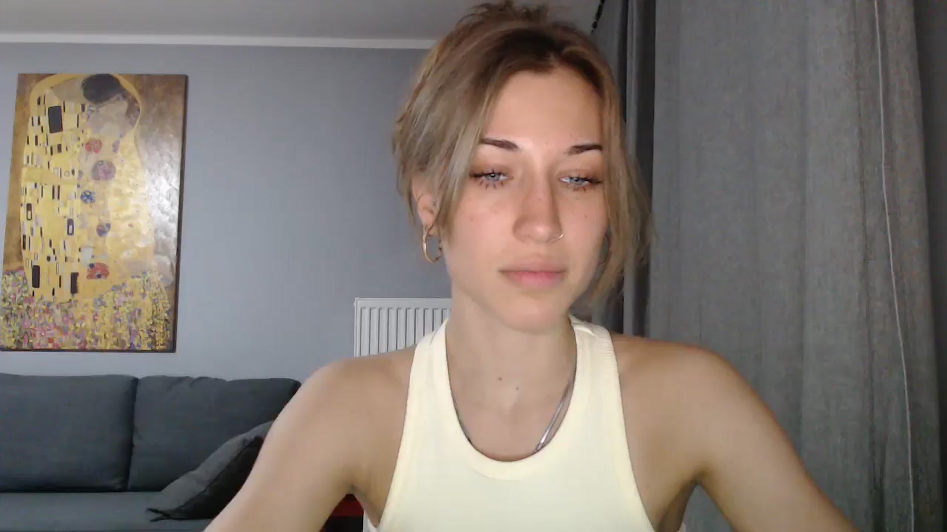 Gallery image thumbnail from GalaxyAnisia's myfreecams stream on, 05/17/2024, 18:47 image 14 of 20