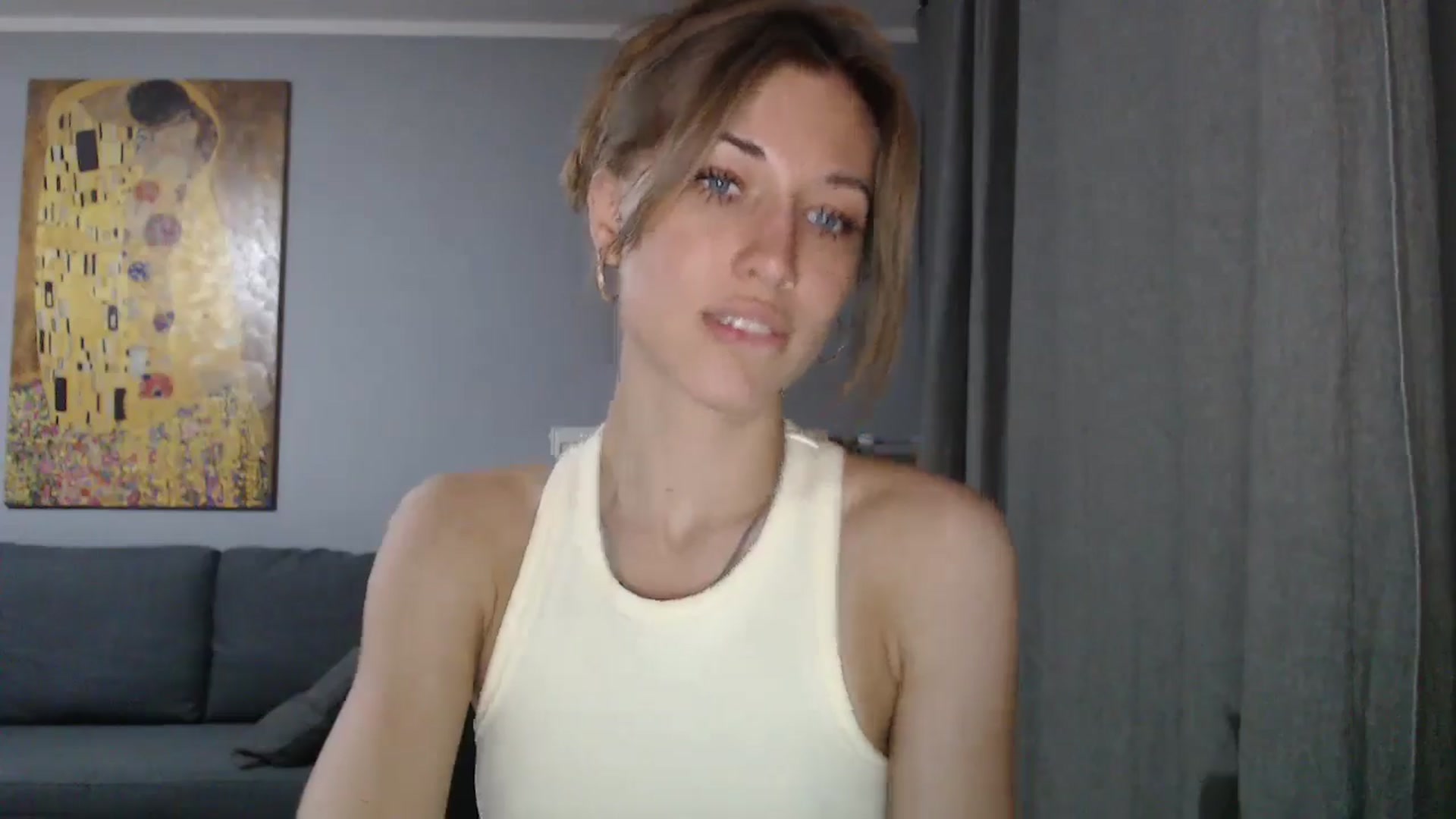 Gallery image thumbnail from GalaxyAnisia's myfreecams stream on, 05/17/2024, 18:47 image 2 of 20