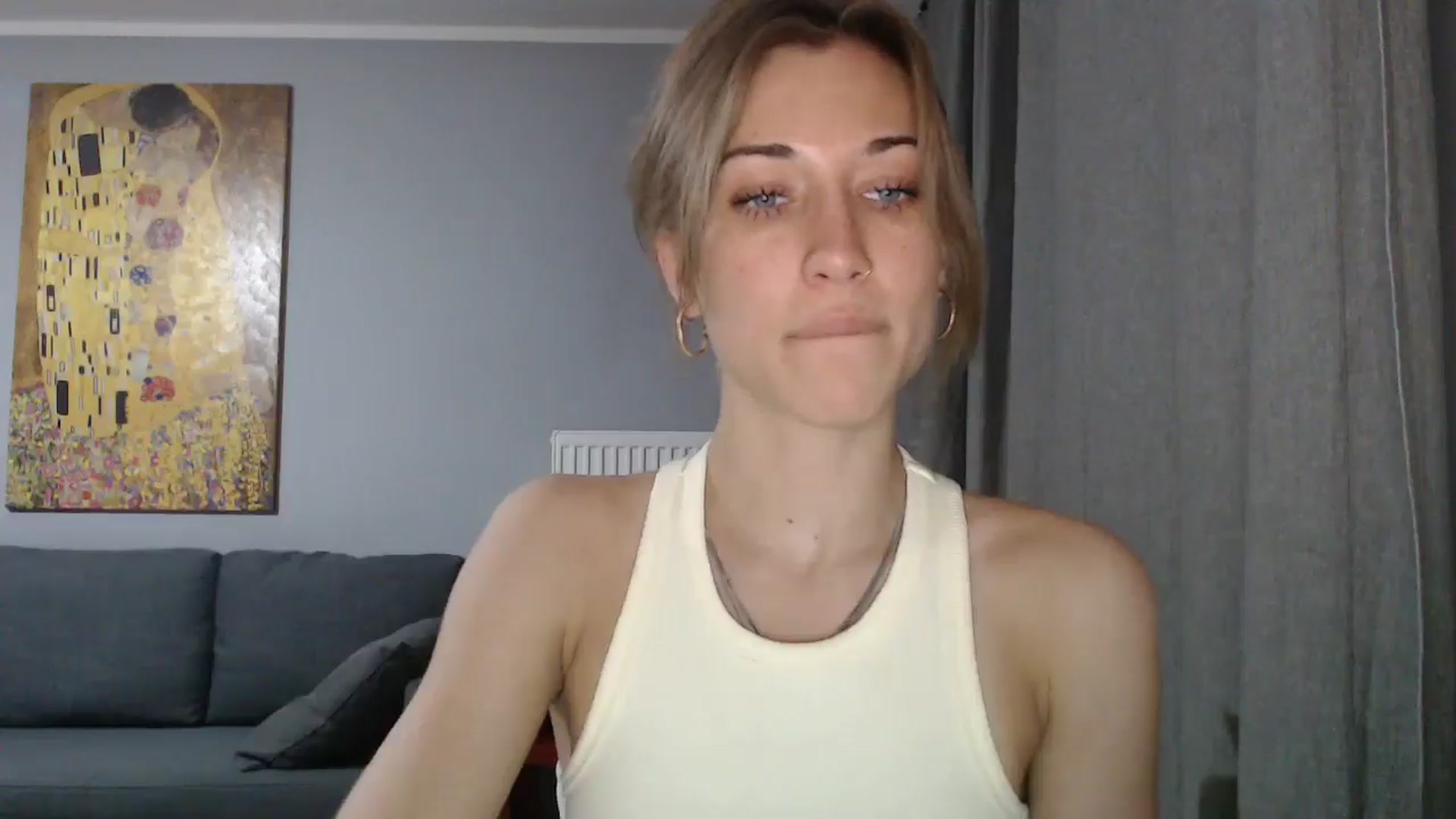 Gallery image thumbnail from GalaxyAnisia's myfreecams stream on, 05/17/2024, 18:47 image 10 of 20
