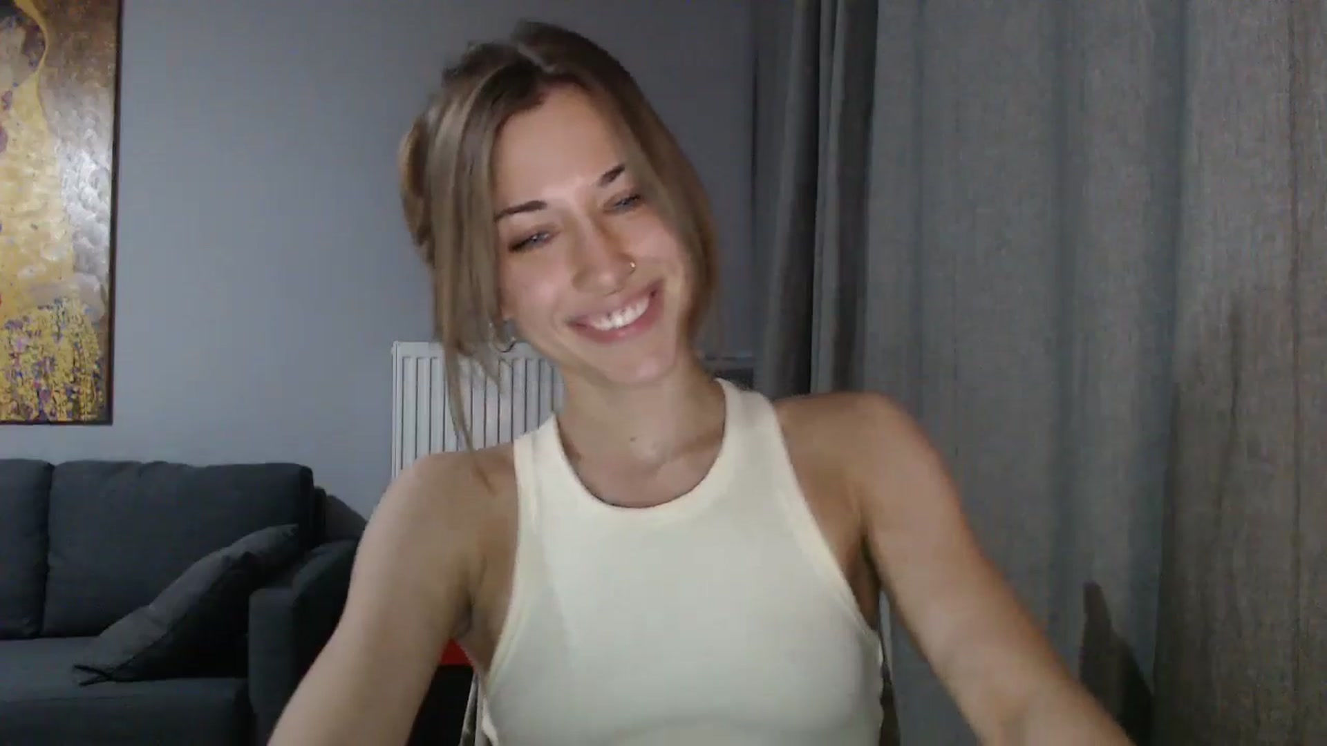 Gallery image thumbnail from GalaxyAnisia's myfreecams stream on, 05/17/2024, 19:42 image 12 of 20